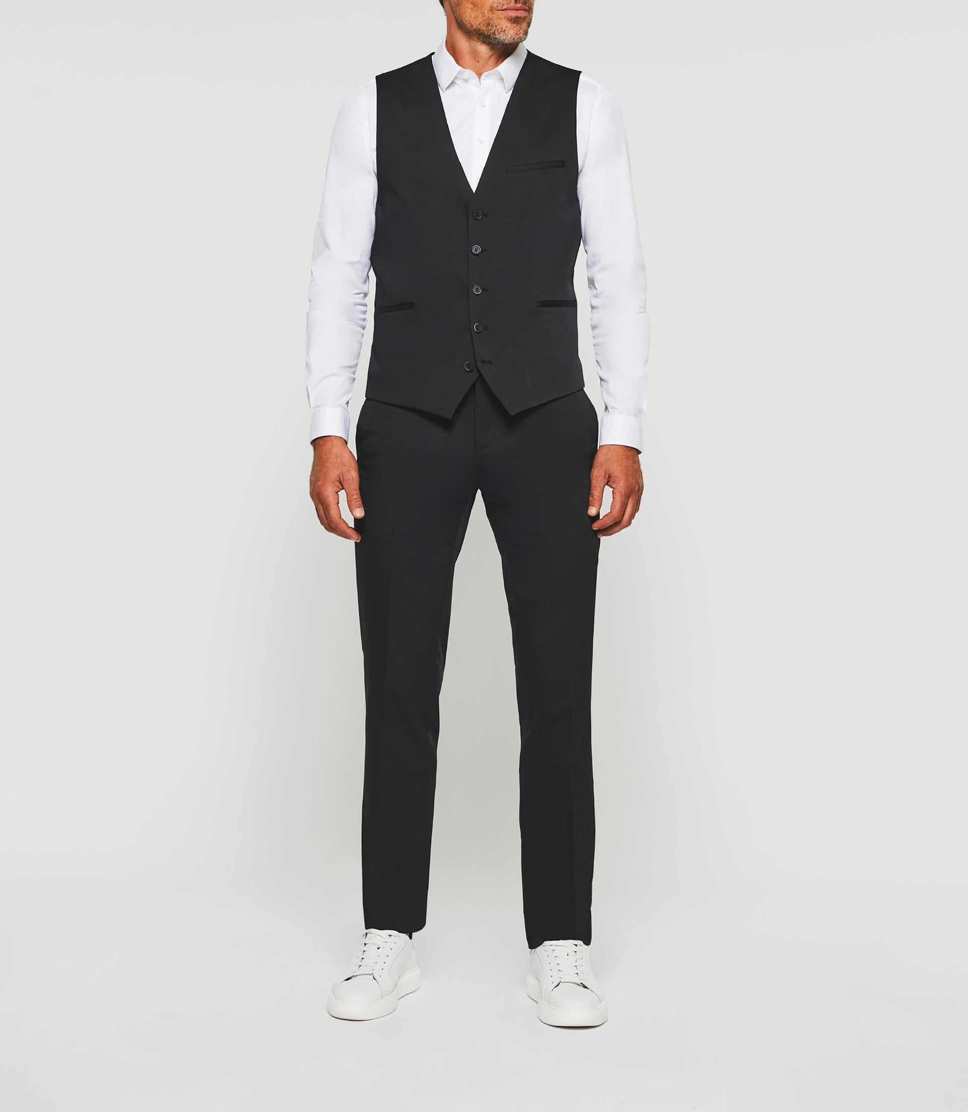 Gilet de costume tissu technique noir "Jionac" - IZAC