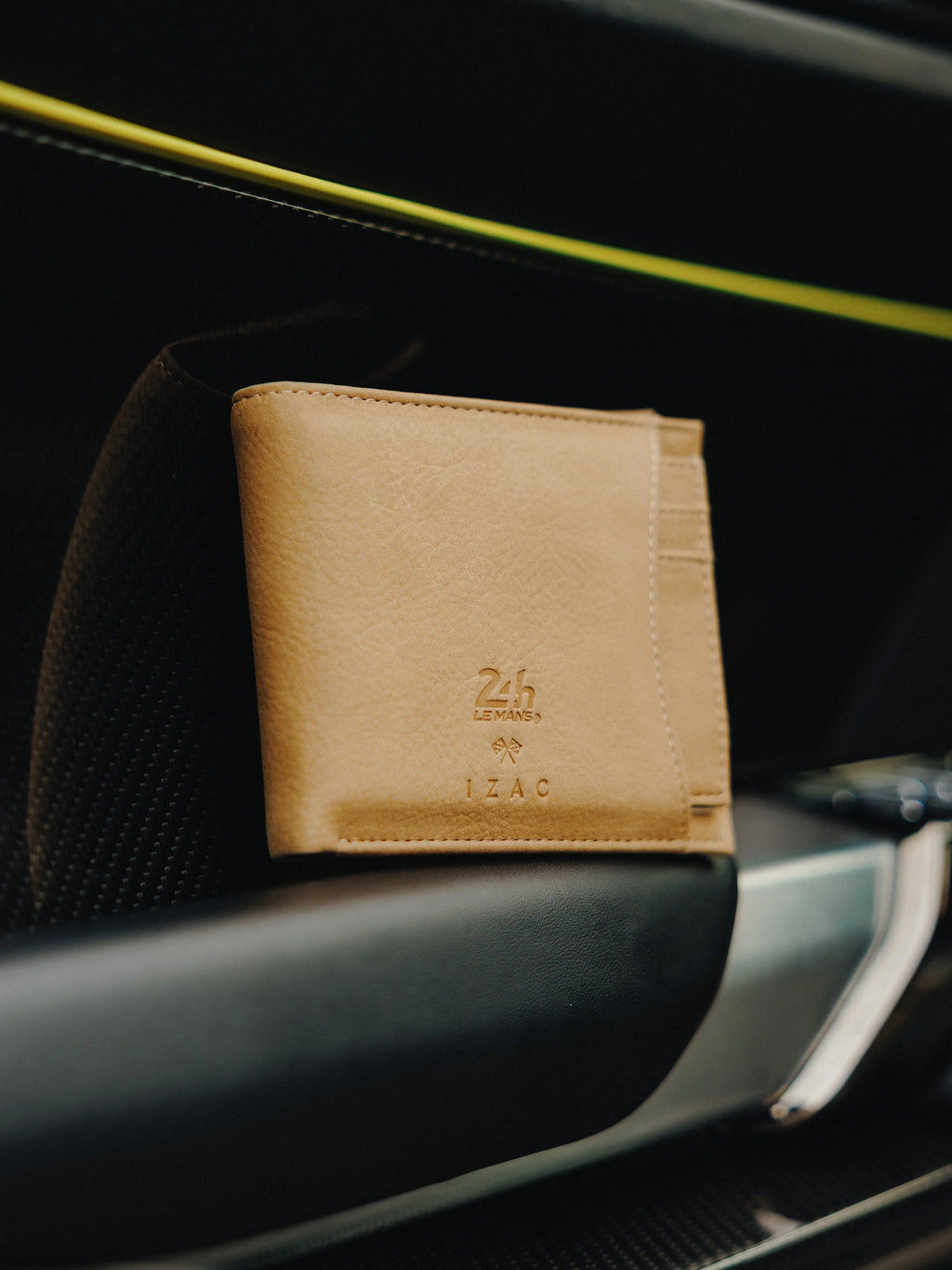 Portefeuille avec porte cartes camel 24h Le Mans - IZAC