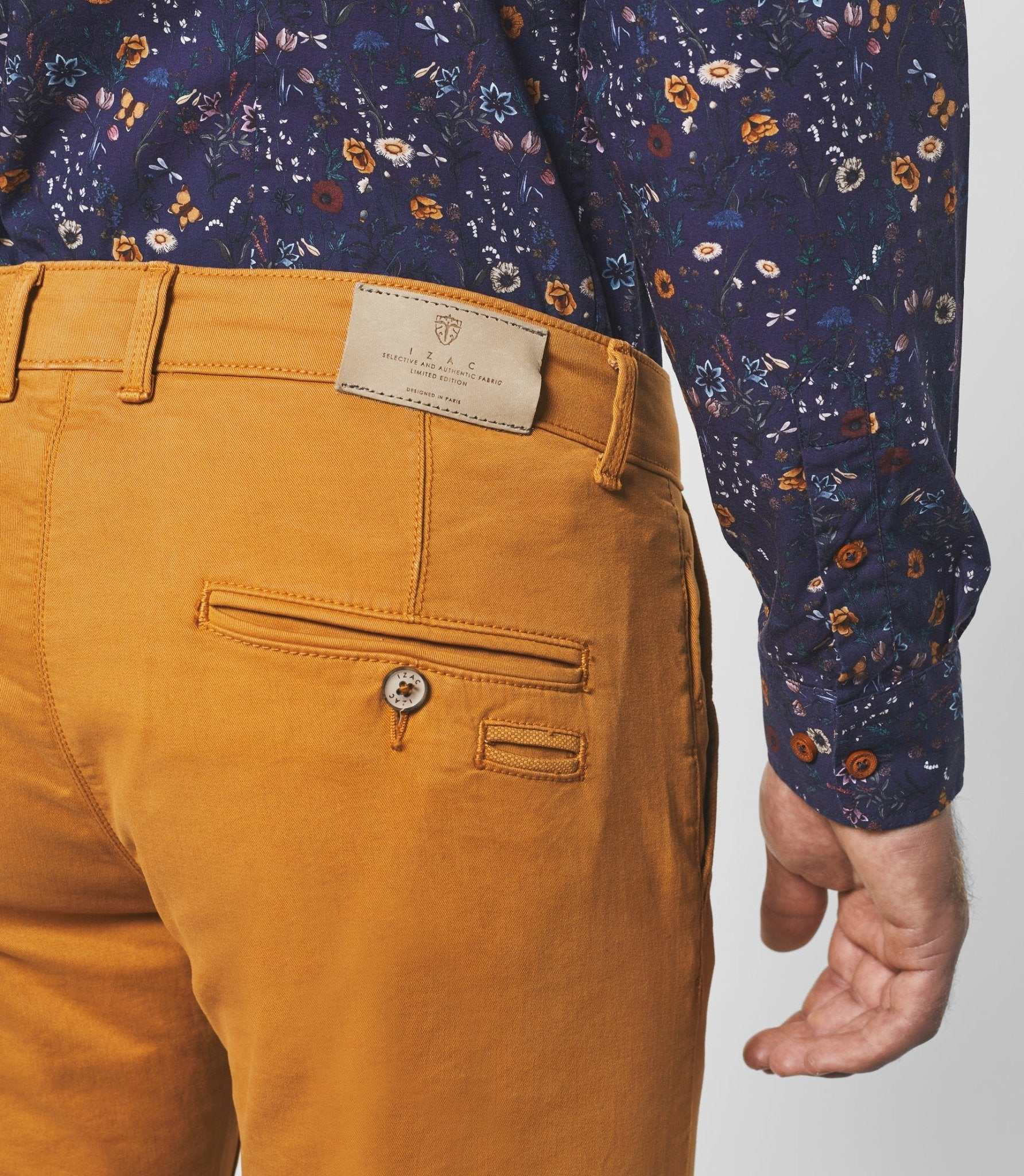 Pantalon casual slim camel "Pachelor" - IZAC