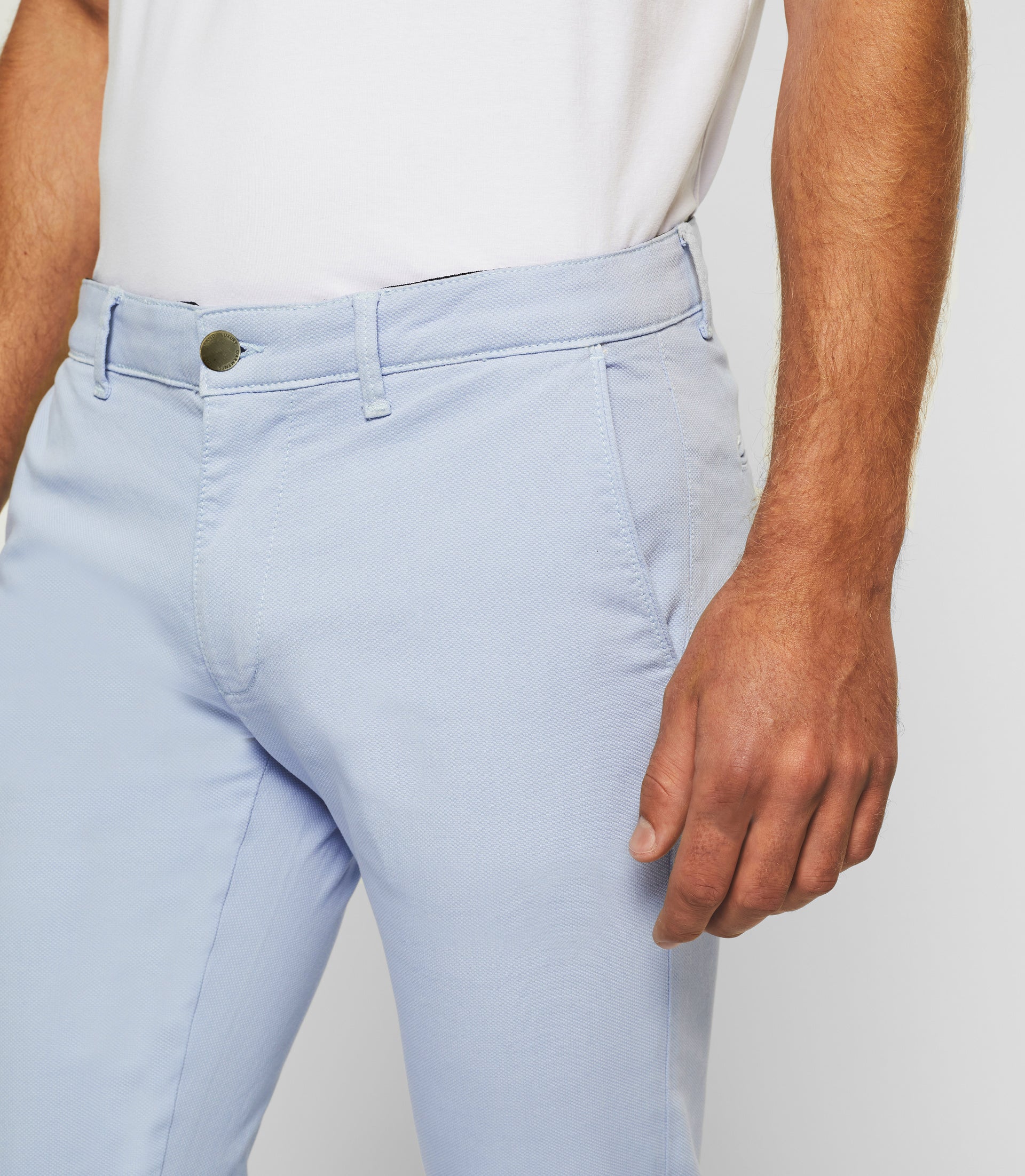 Pantalon slim urbain bleu ciel PERREBIOUT - IZAC