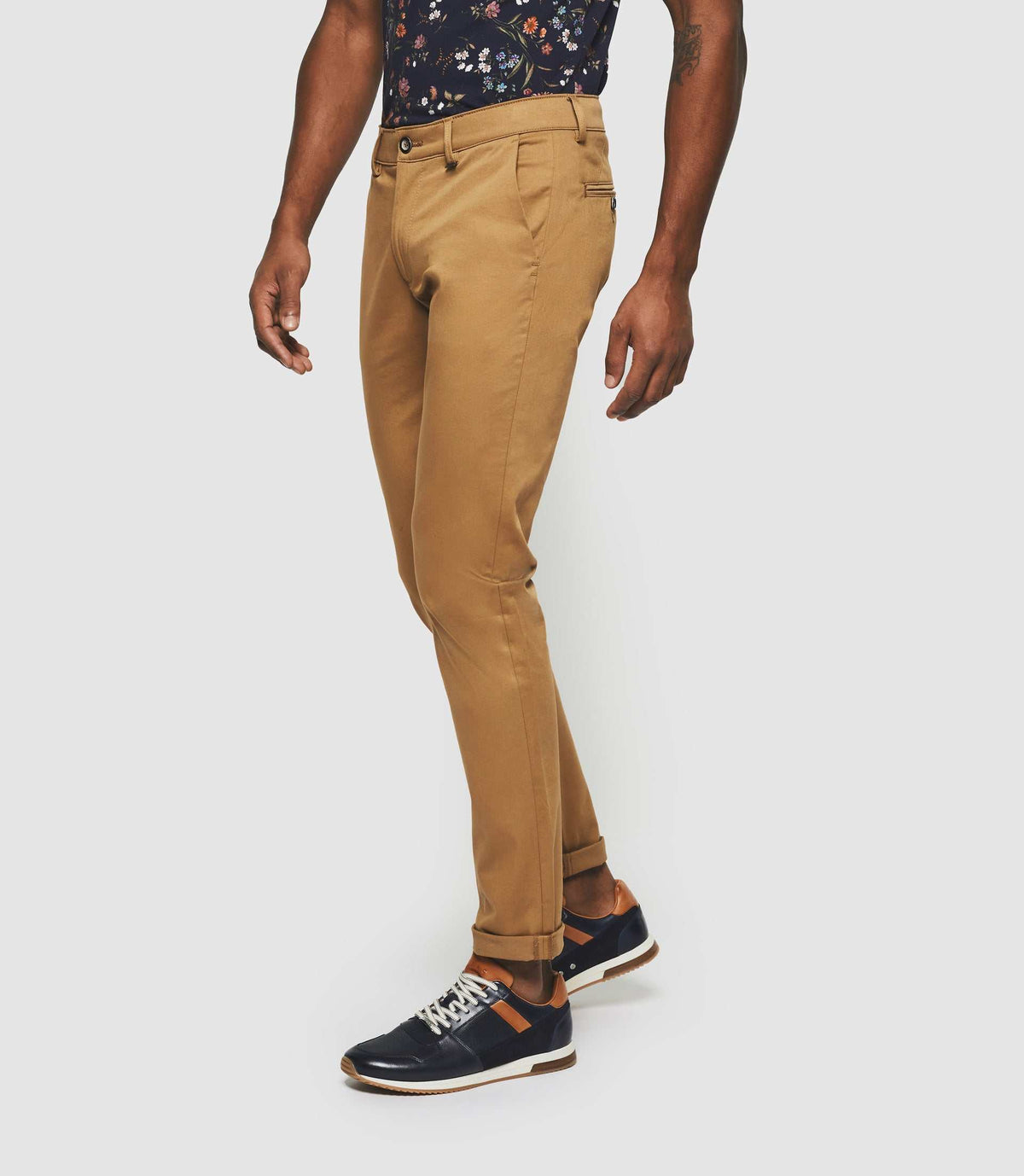 Pantalon chino slim camel PANAMA - IZAC