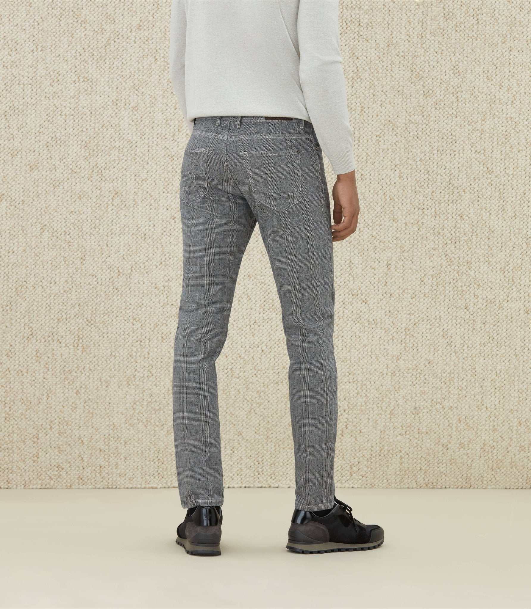 Pantalon à carreaux gris clair "Carreaux" - IZAC