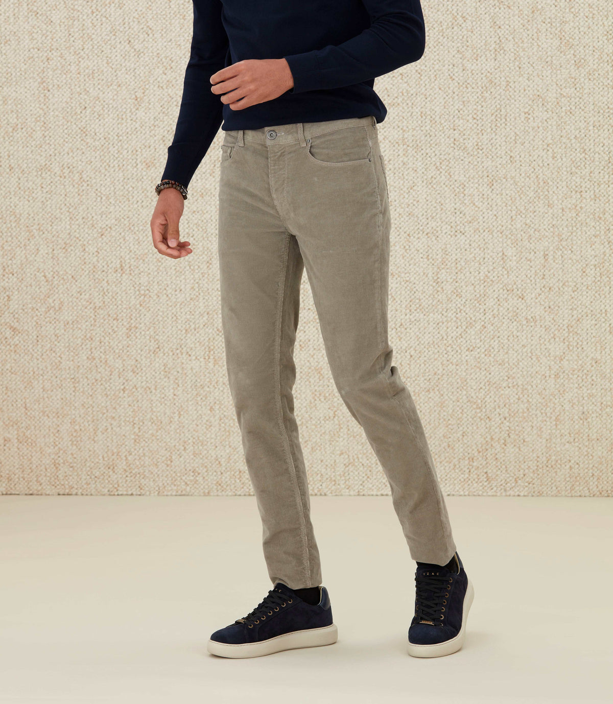 Pantalon en velours kaki clair "Casino" - IZAC