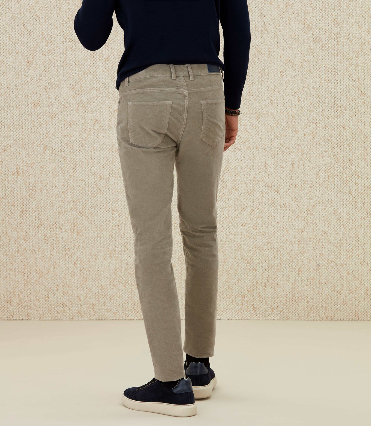 Pantalon en velours kaki clair "Casino" - IZAC
