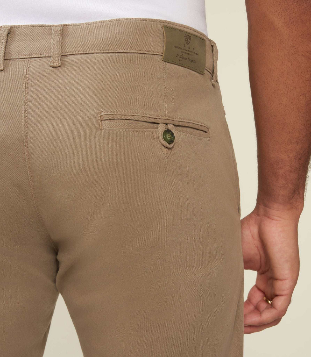 Pantalon chino kaki clair VALORBT - IZAC