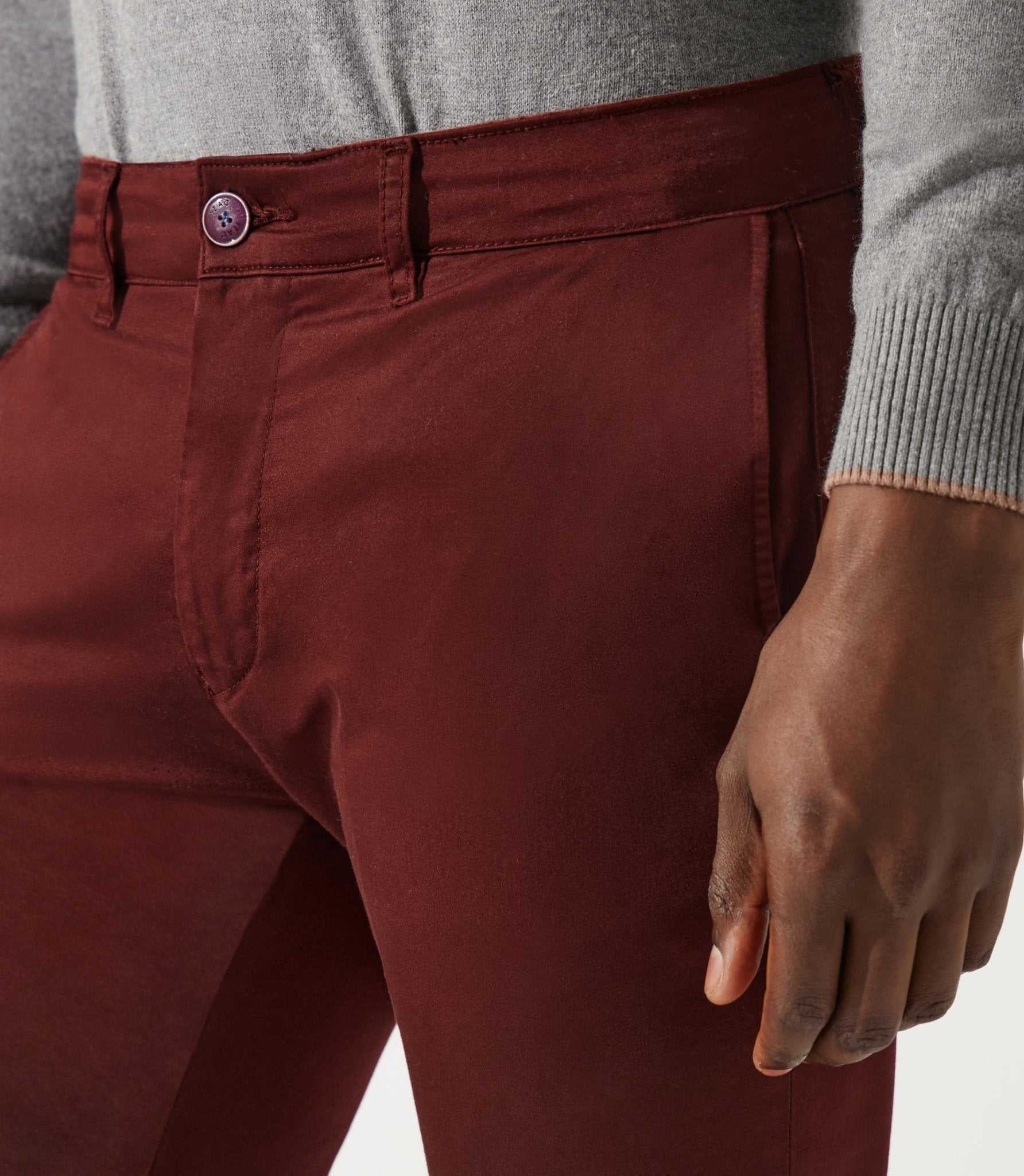 Pantalon chino satin bordeaux VANAMABT - IZAC