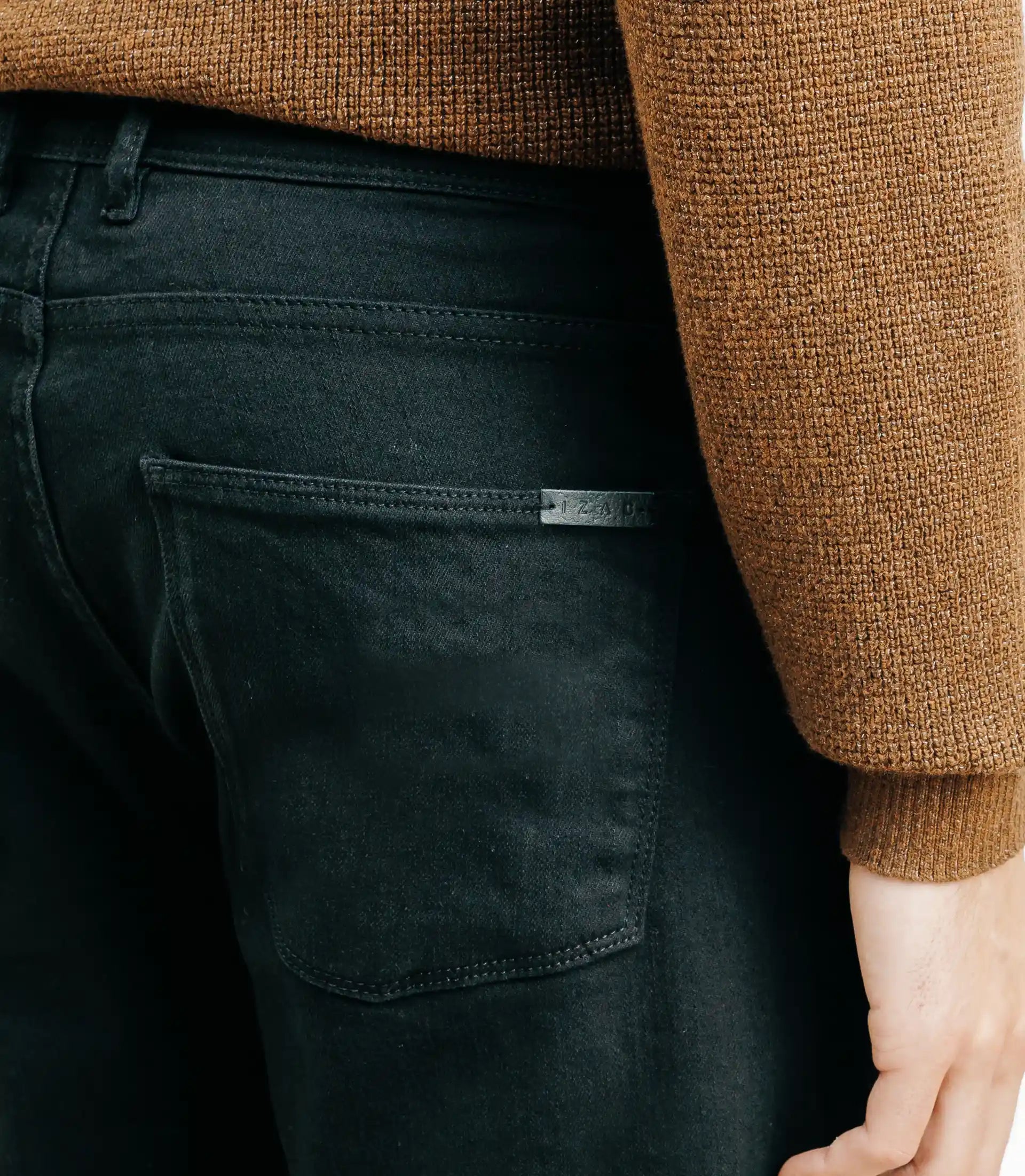 Jean droit noir - IZAC