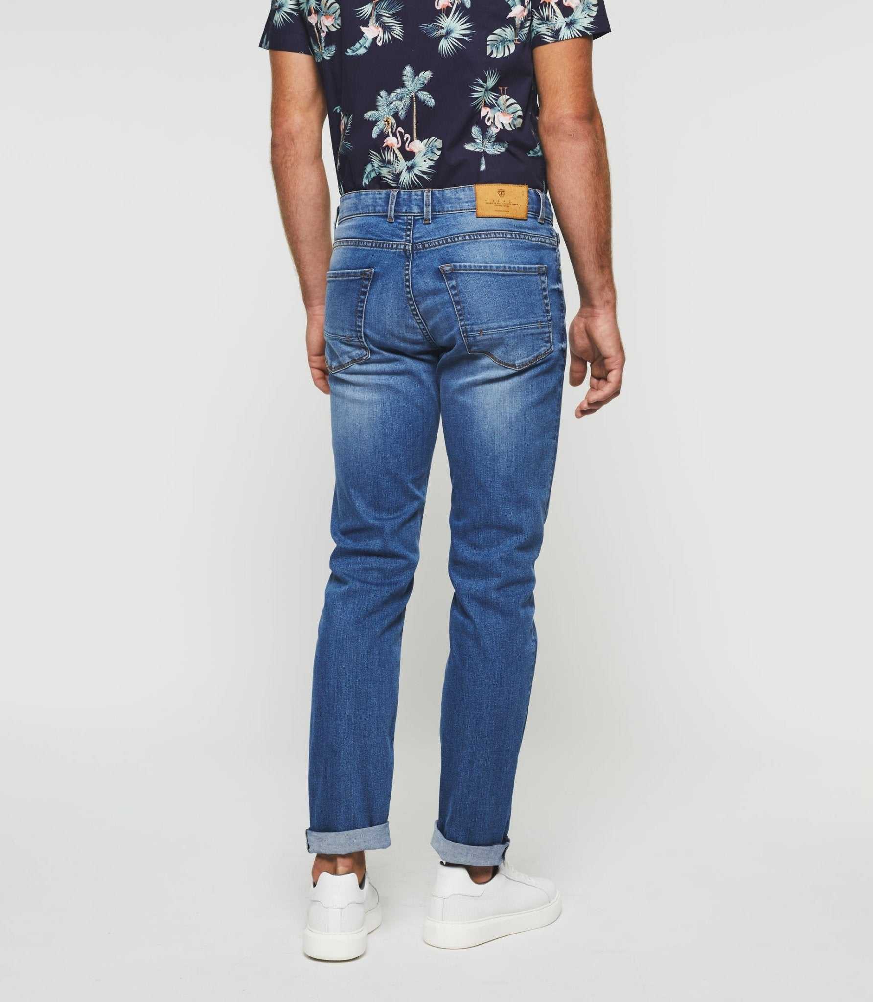 Jean slim délavé en coton recyclé bleu moyen "Toride" - IZAC