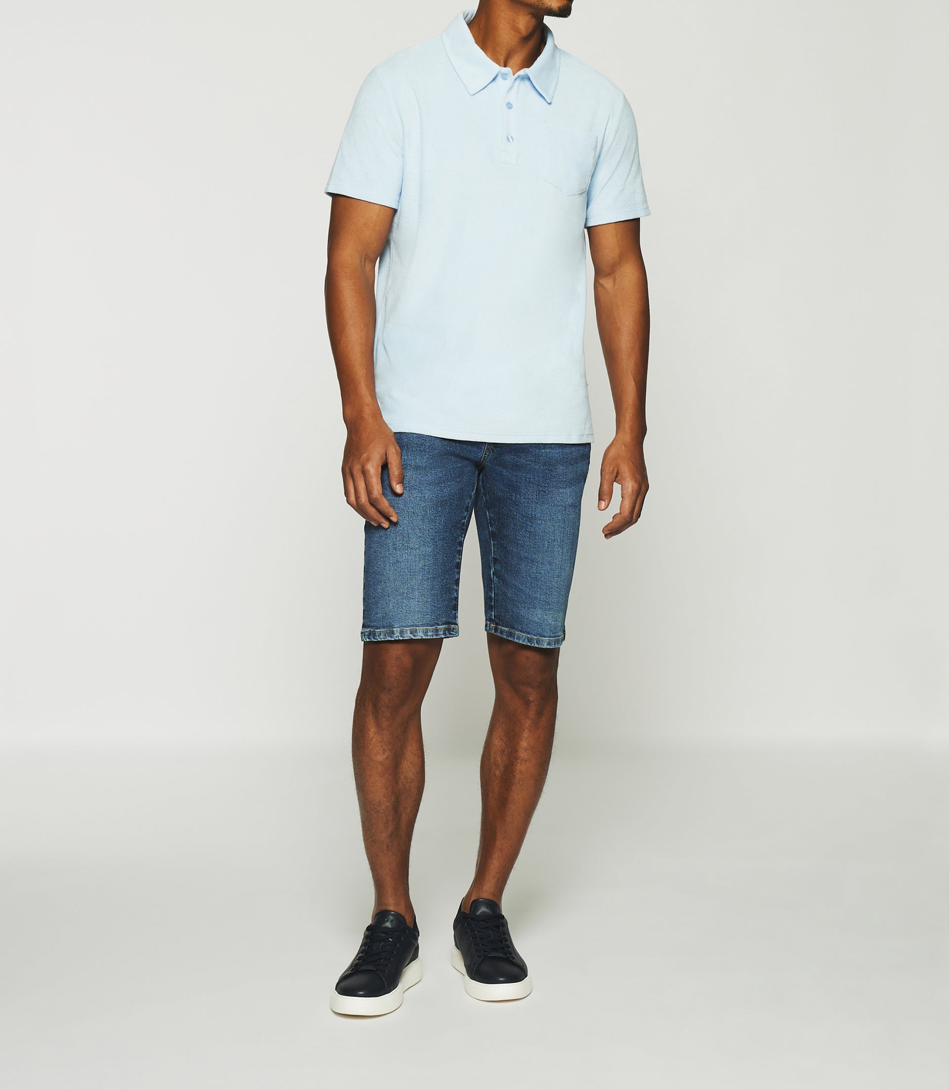 Polo en maille éponge avec poche bleu ciel GAI - IZAC