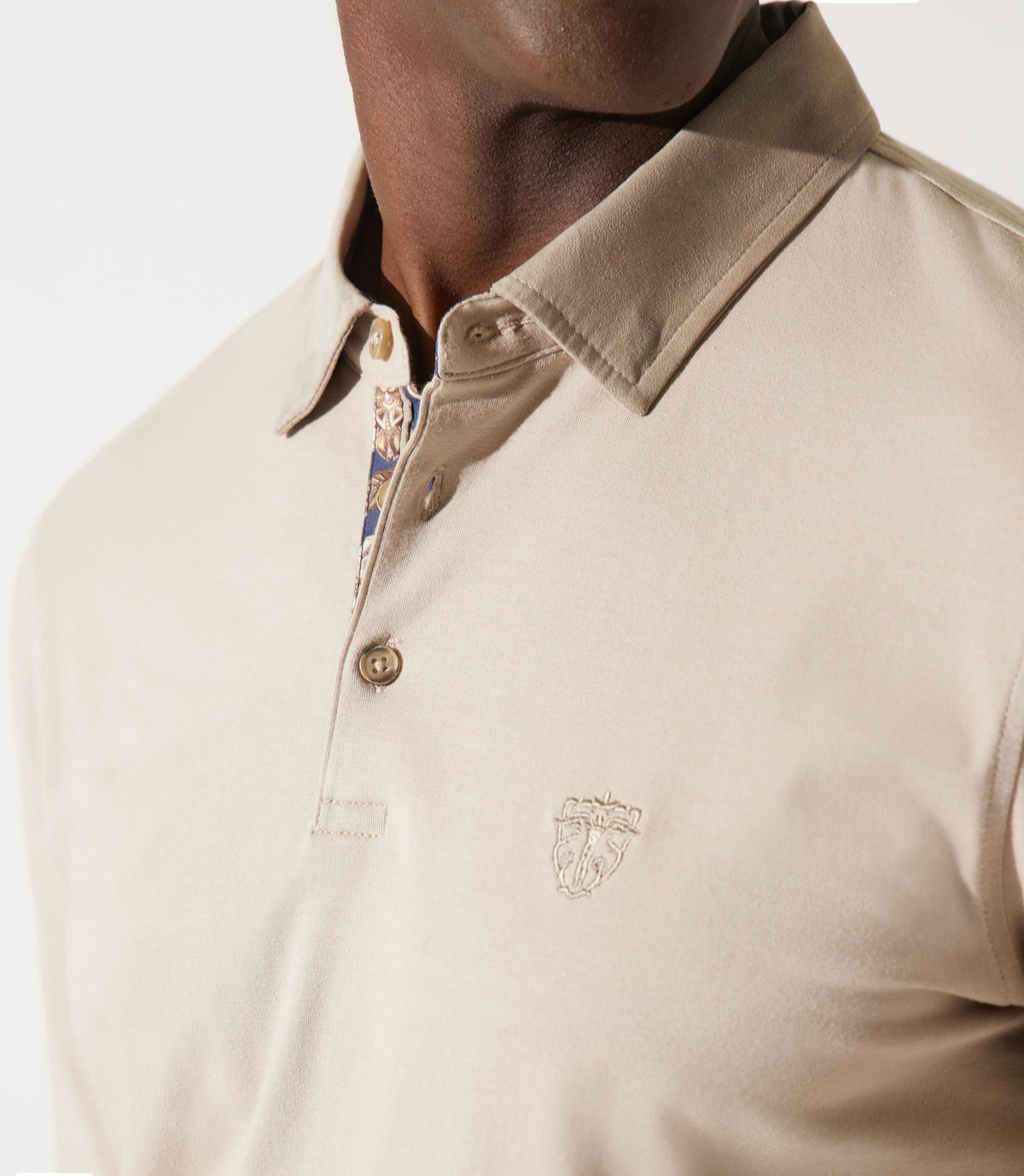 Polo beige manches longues col suède beige GARA - IZAC