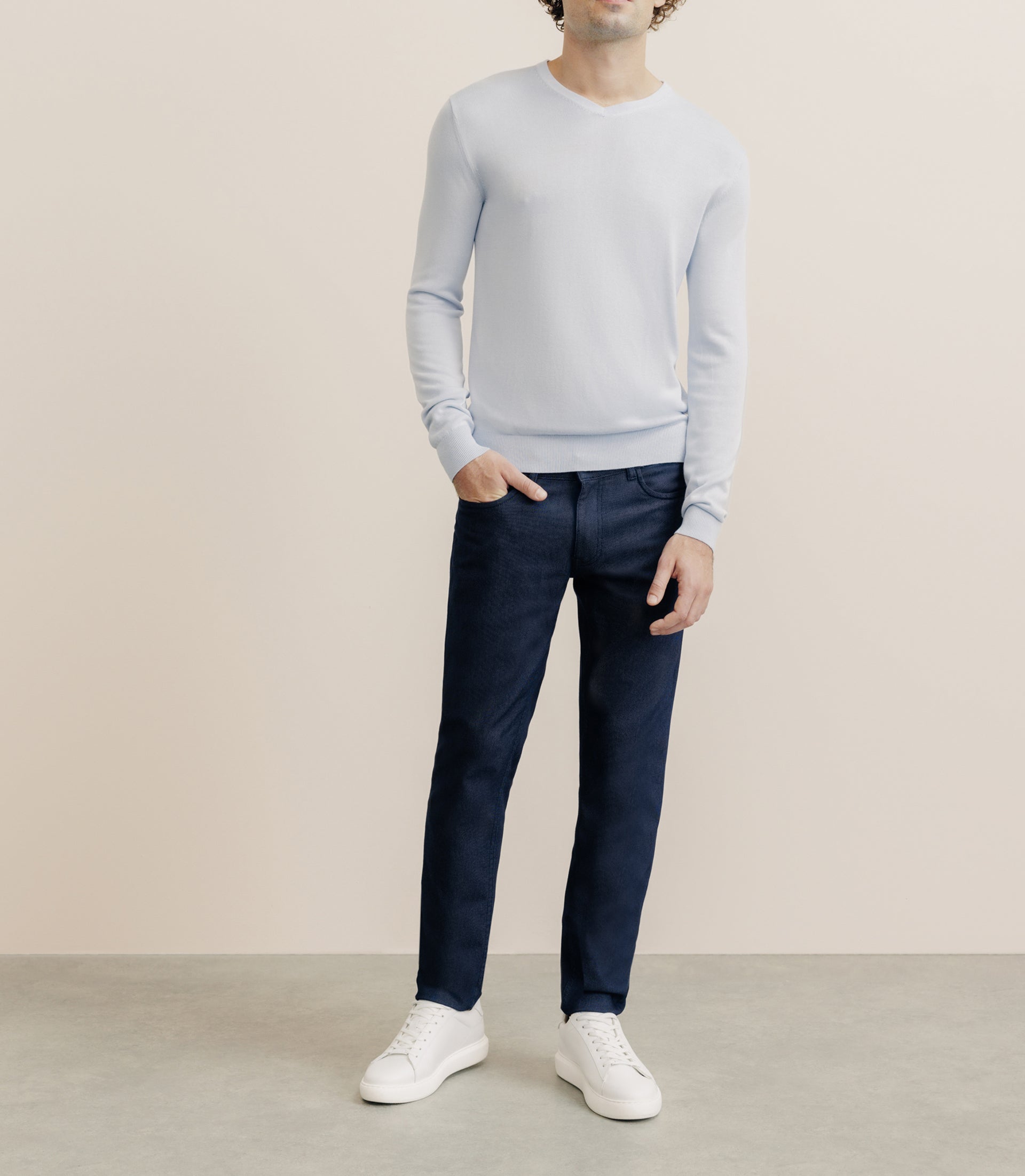 Pull col V manches longues bleu ciel - IZAC