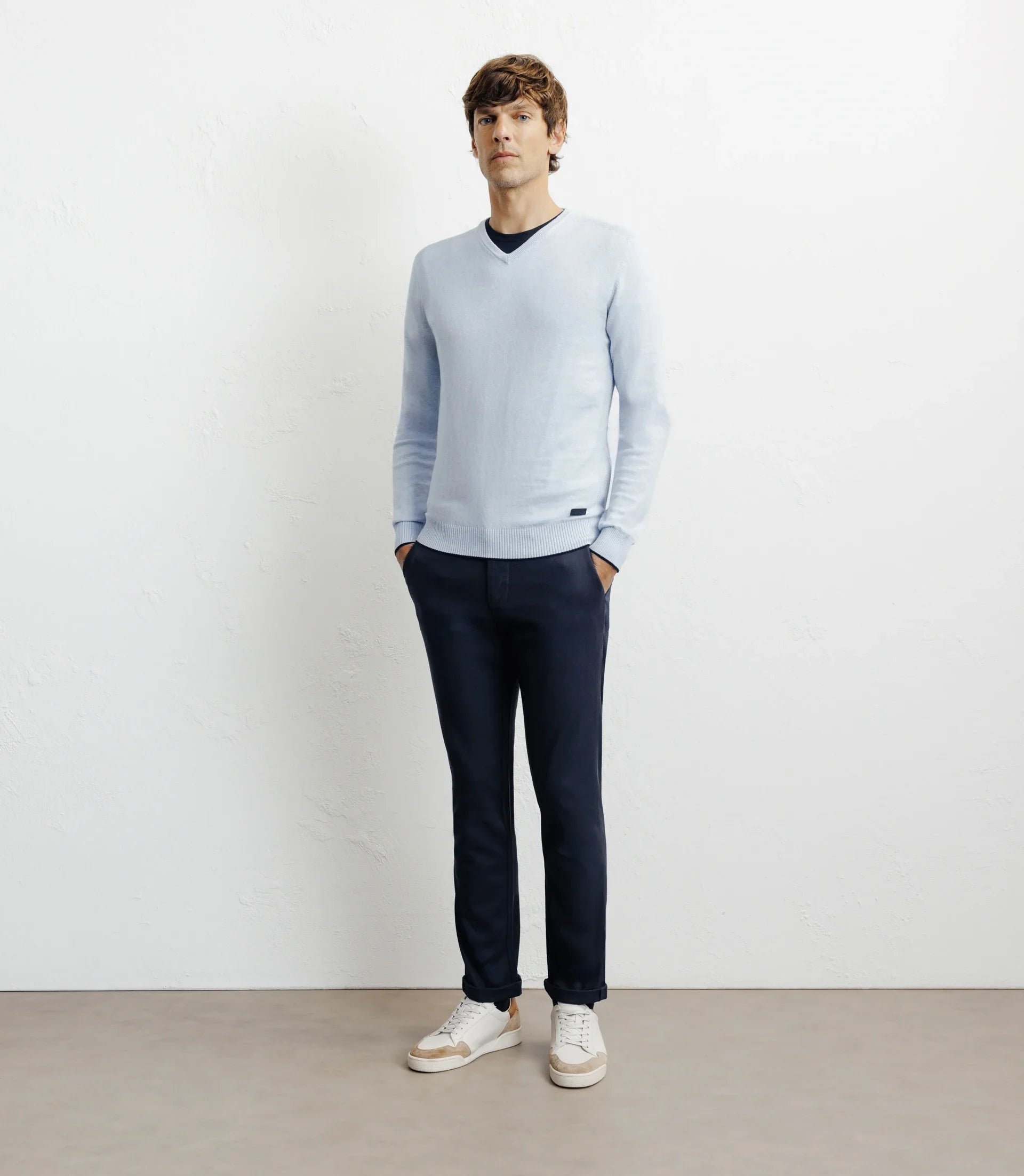 Pull col V bleu ciel - IZAC