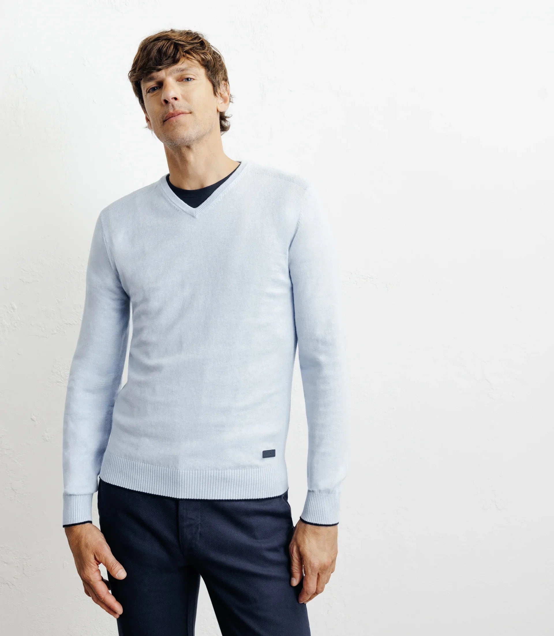 Pull col V bleu ciel - IZAC