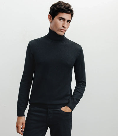 Pull col roulé en mérinos noir - IZAC