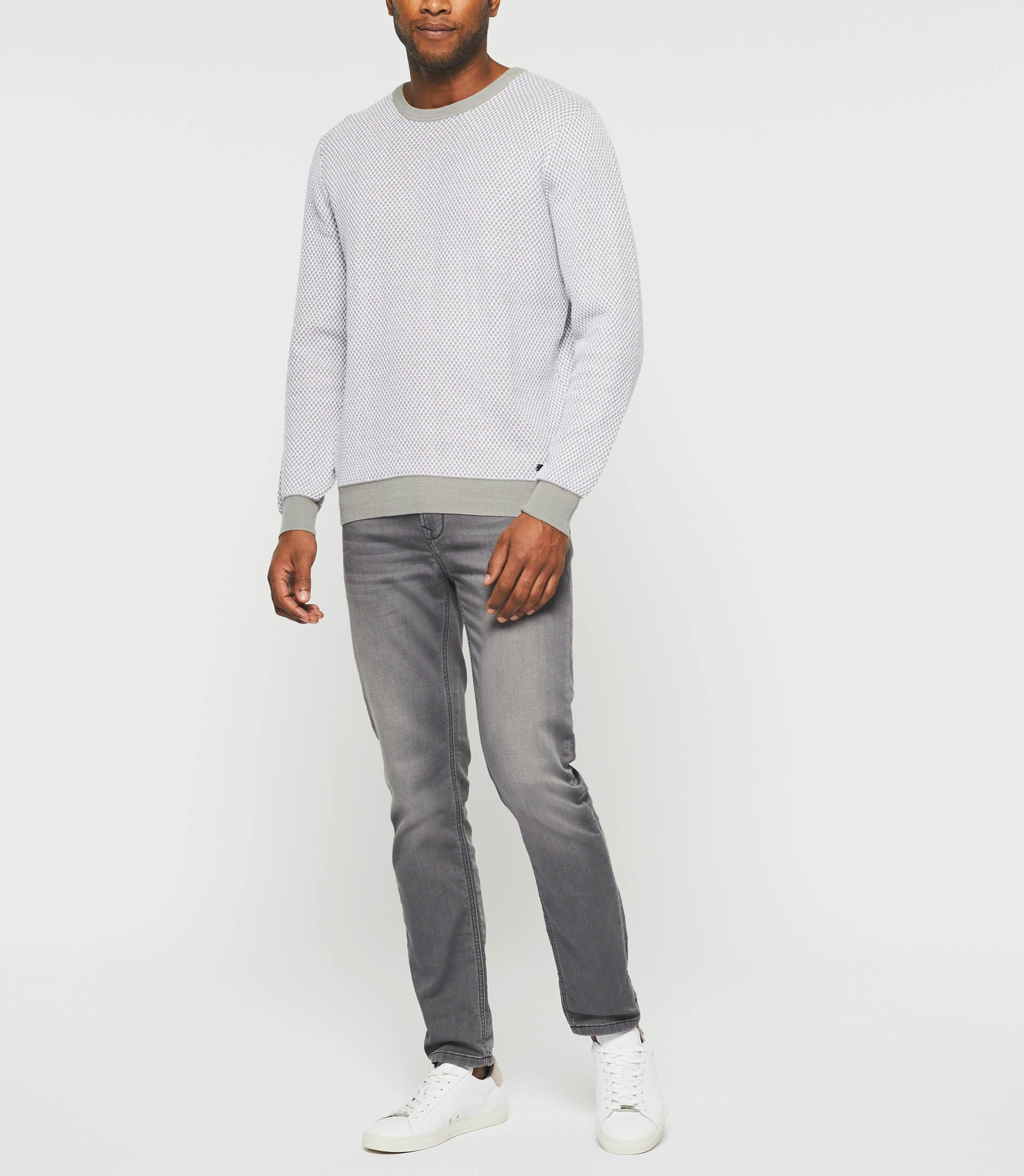 Pull col rond taupe "Damian" - IZAC