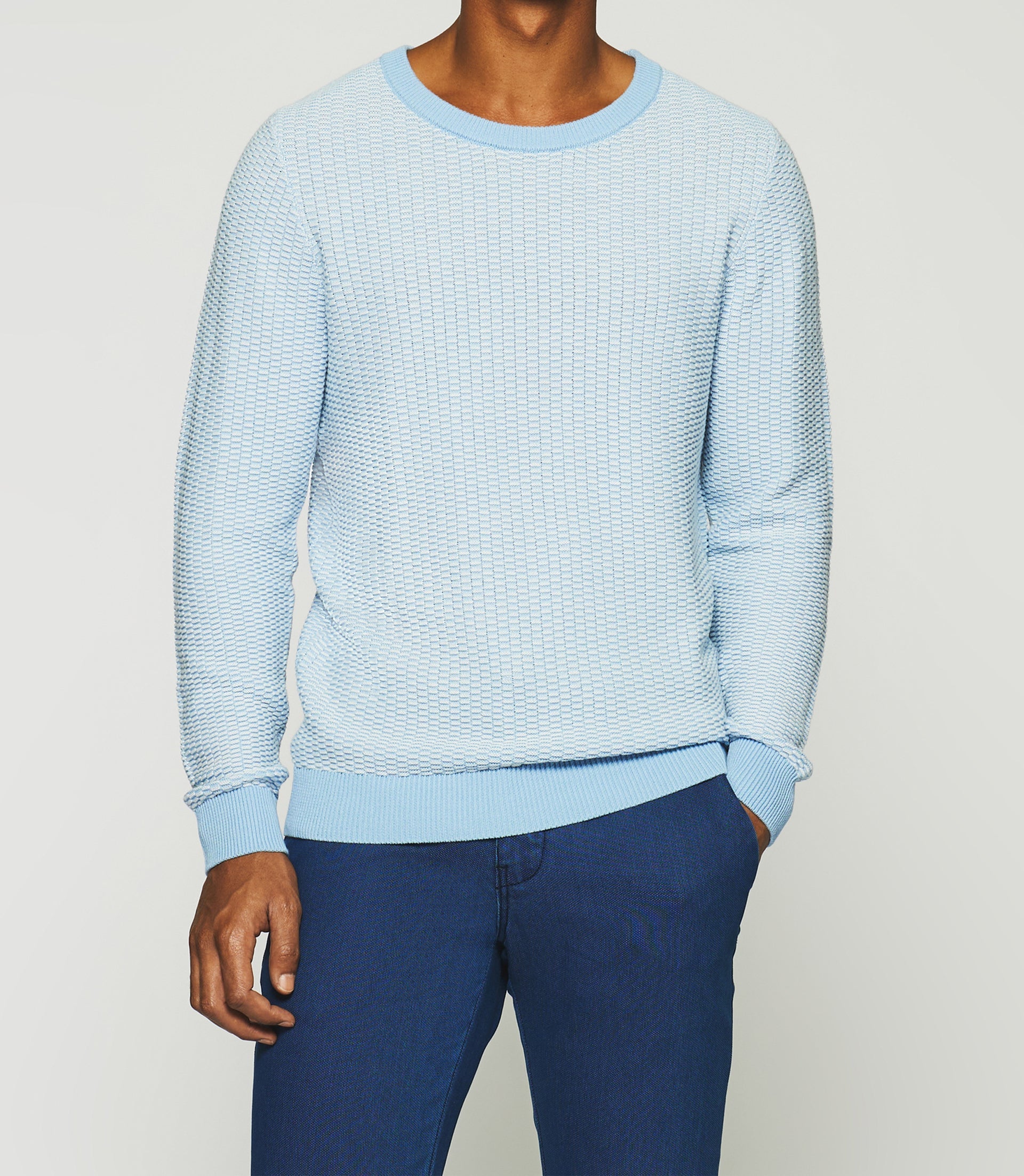 Pull col rond en coton ciel et écru DAMIAN - IZAC