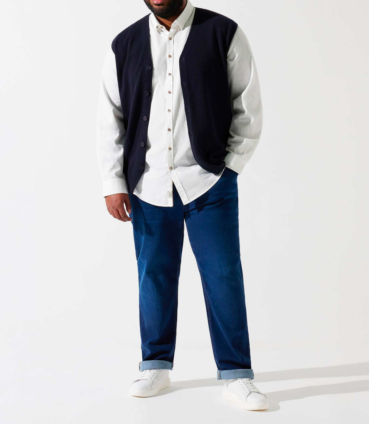 Gilet sans manches en maille marine DIVINBT - IZAC