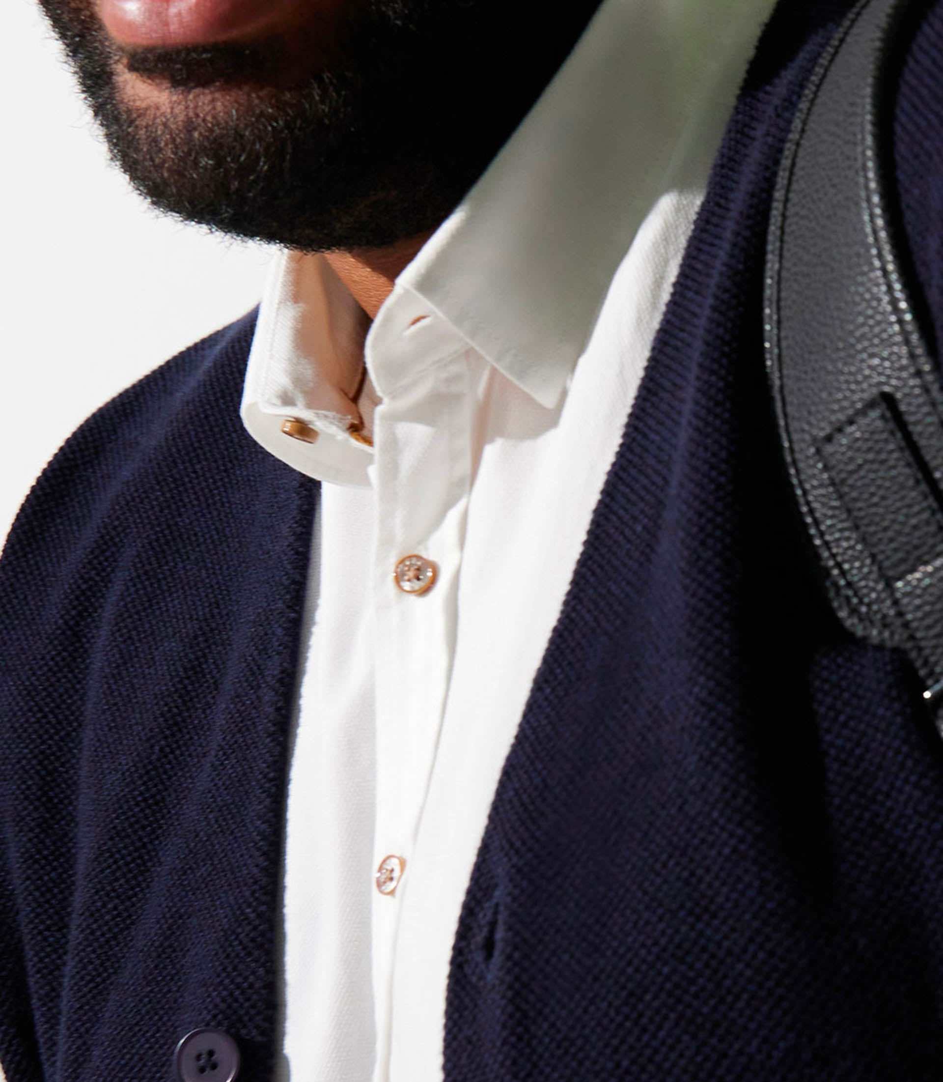 Gilet sans manches en maille marine DIVINBT - IZAC