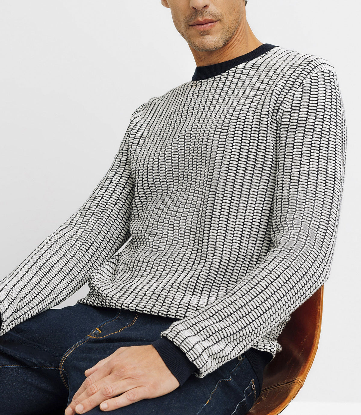 Pull col rond bicolore marine - IZAC