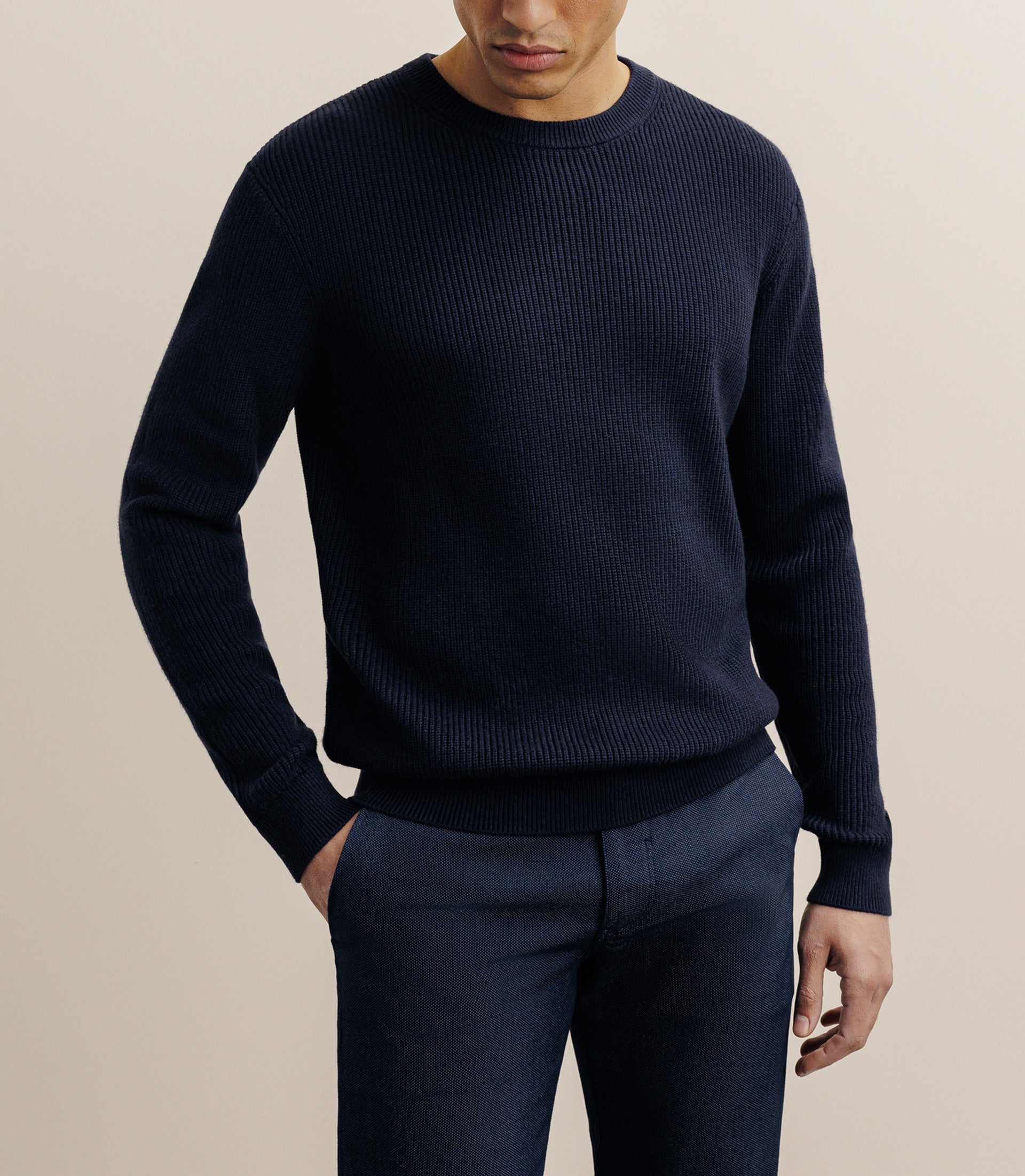 Pull col rond à côtes marine - IZAC