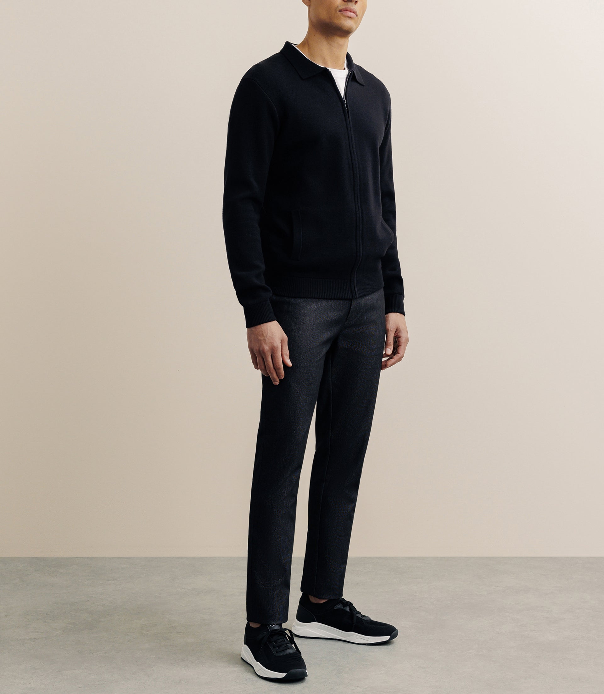 Gilet zippé col chemise noir - IZAC