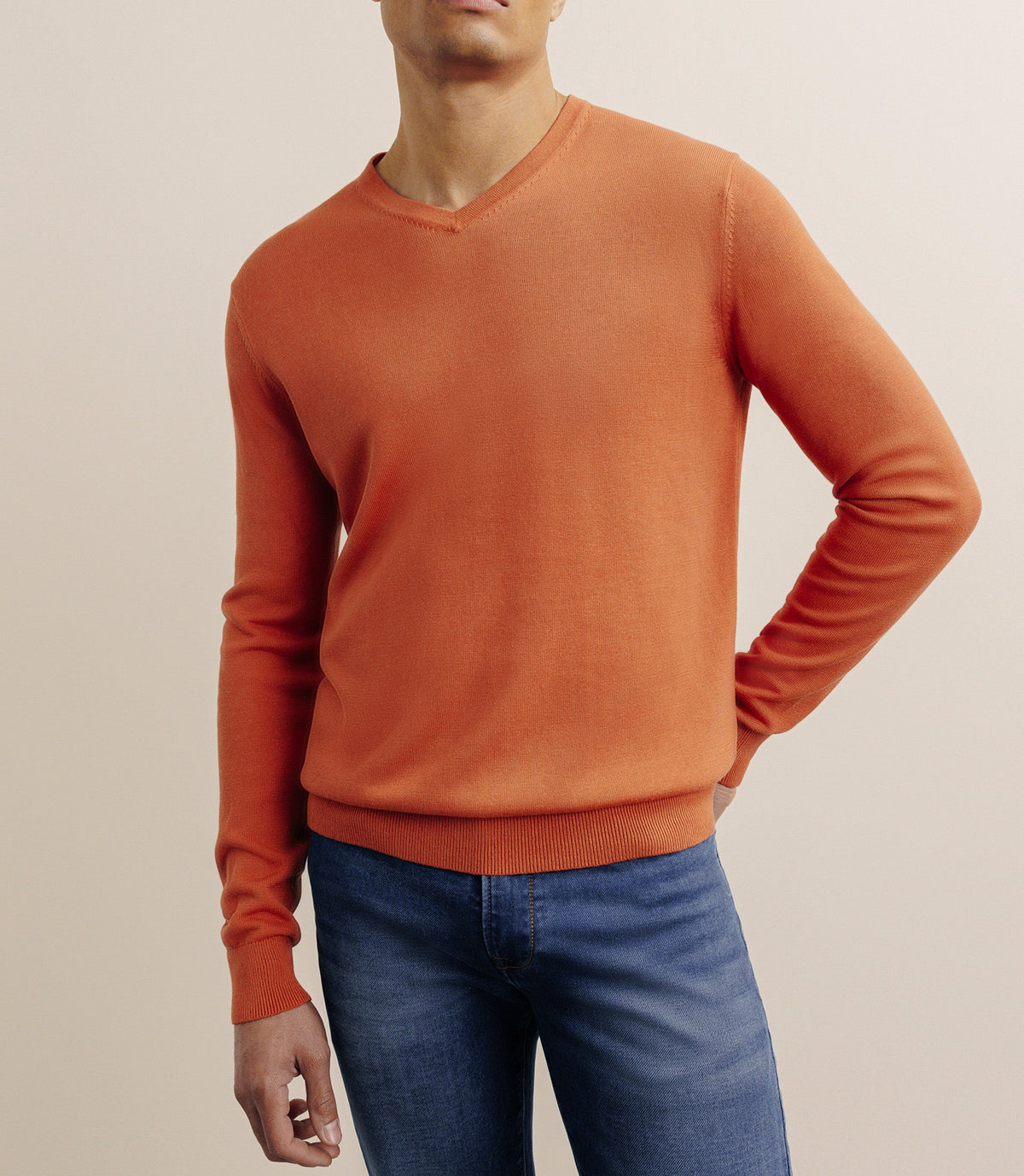 Pull col V orange foncé - IZAC