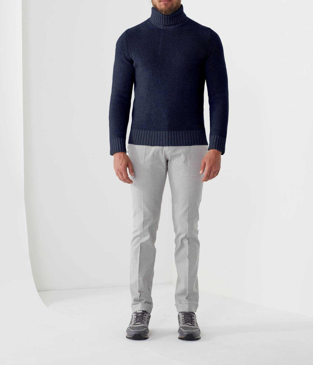 Pull col roulé bleu "Savio" - IZAC