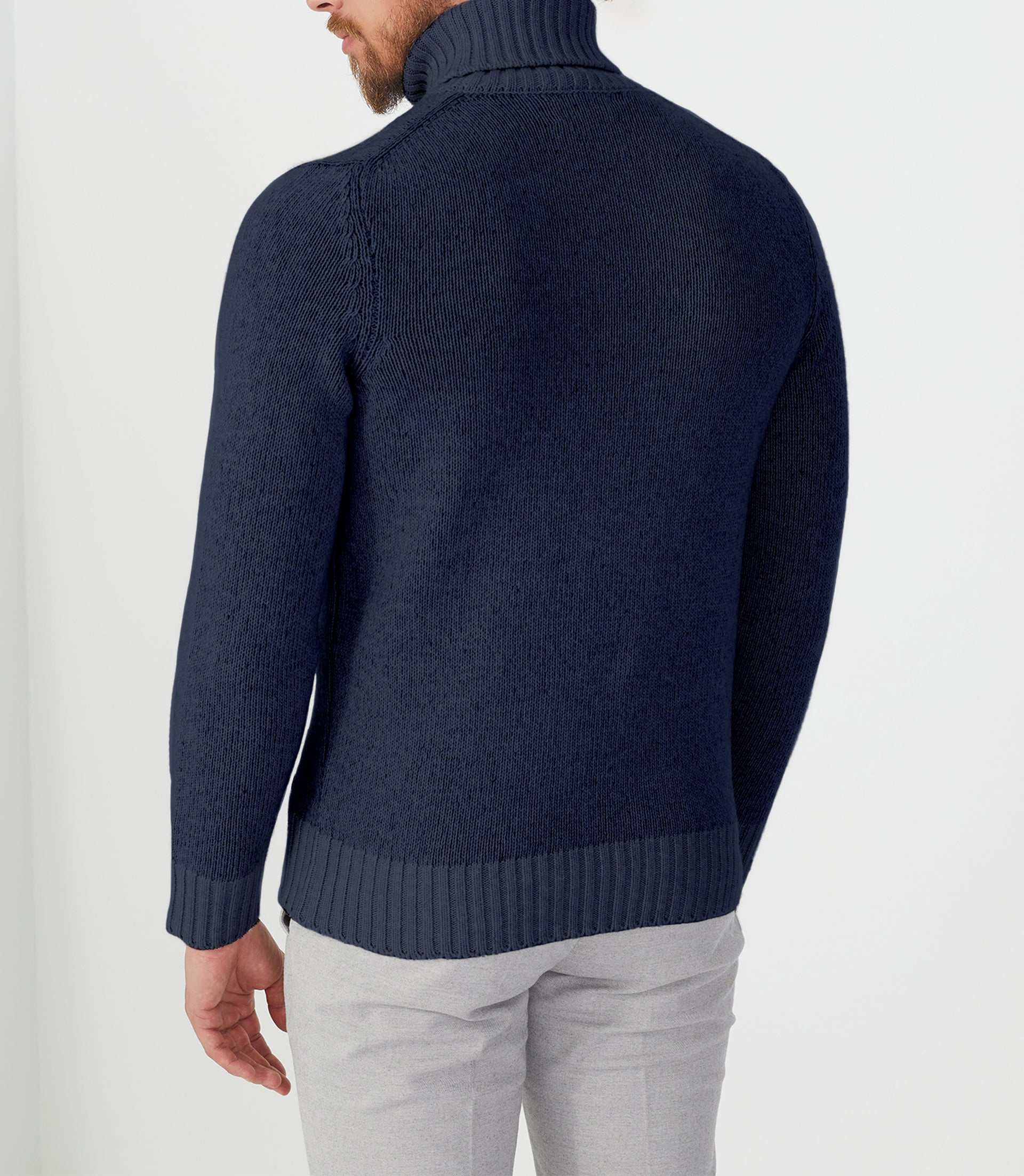 Pull col roulé bleu "Savio" - IZAC