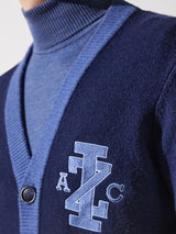 Gilet boutonné brodé bleu - IZAC