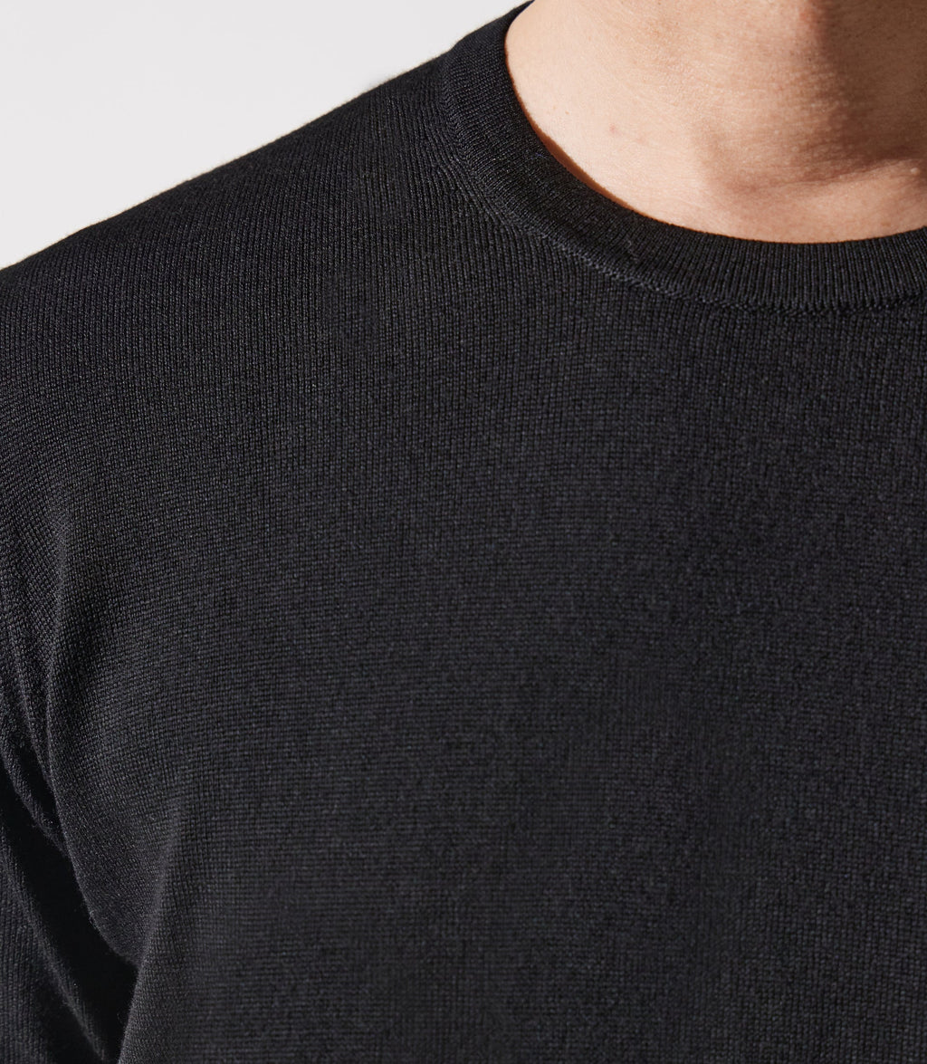 Pull col rond noir 100% mérinos - IZAC