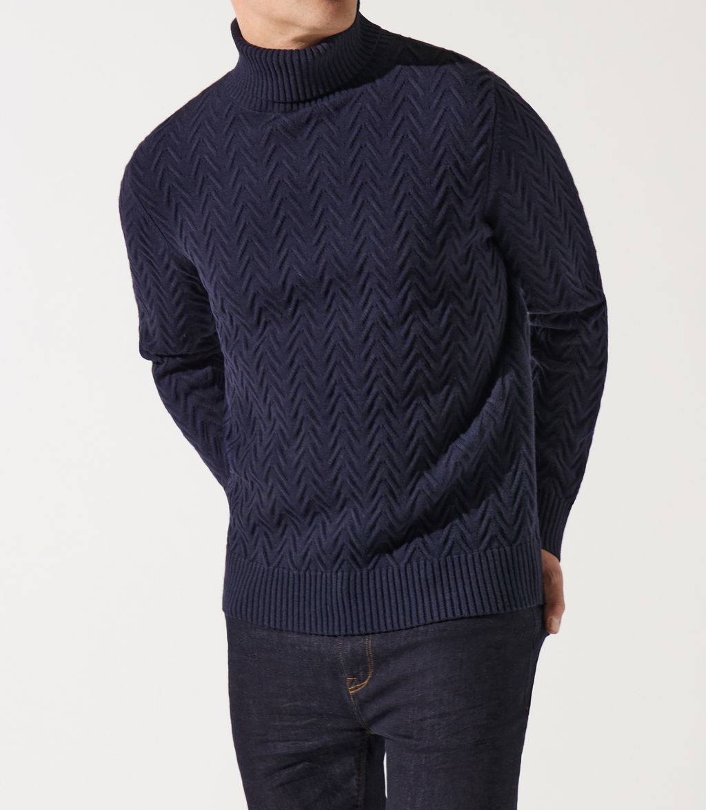 Pull col roulé torsade marine - IZAC