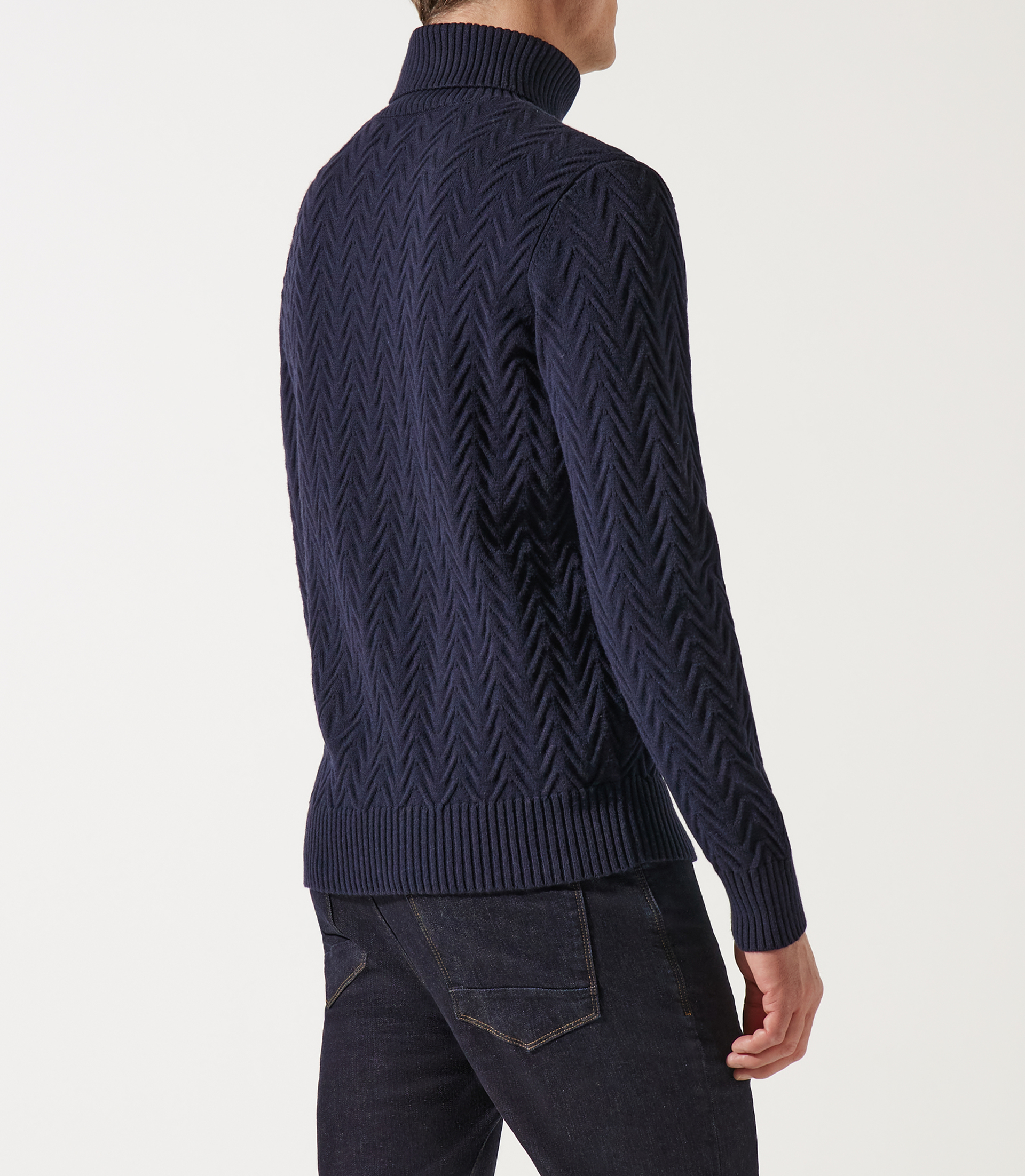 Pull col roulé torsade marine - IZAC