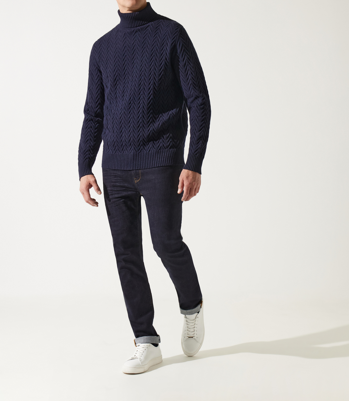 Pull col roulé torsade marine - IZAC