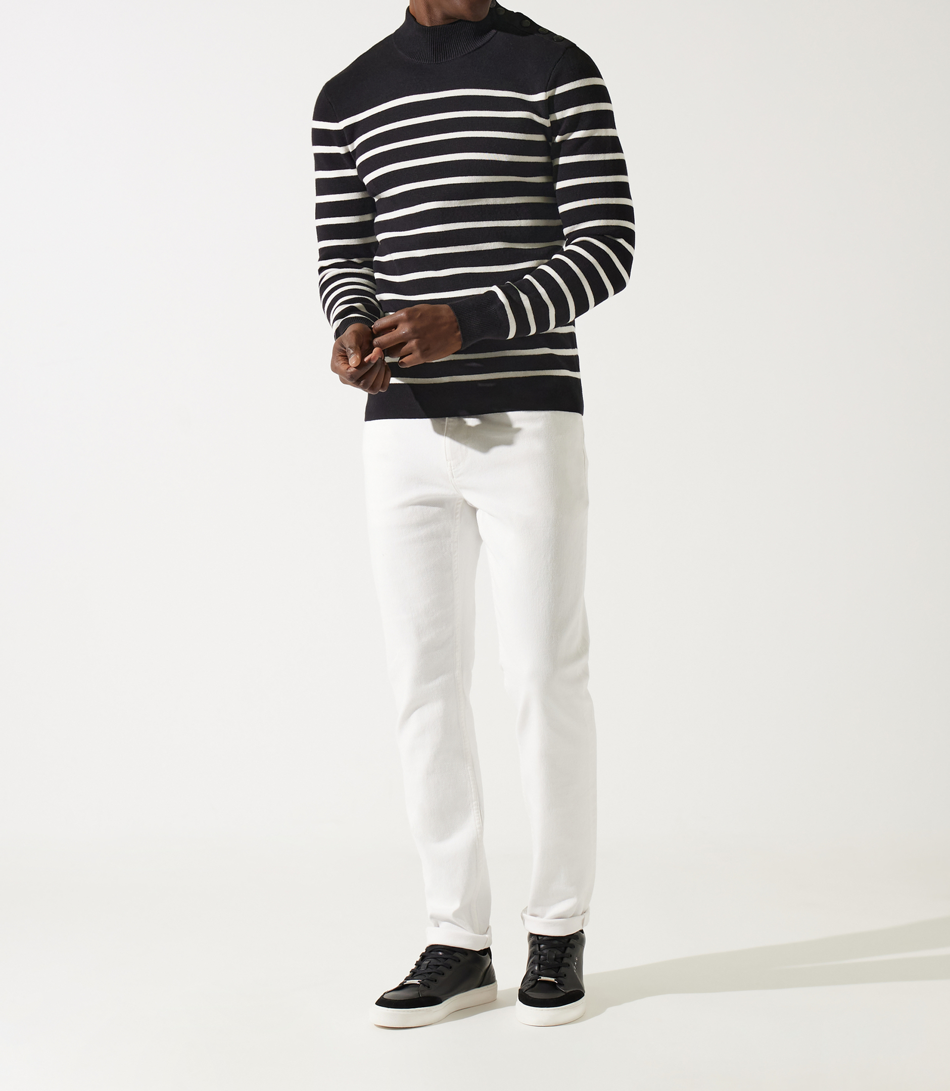 Pull col montant boutonné noir - IZAC