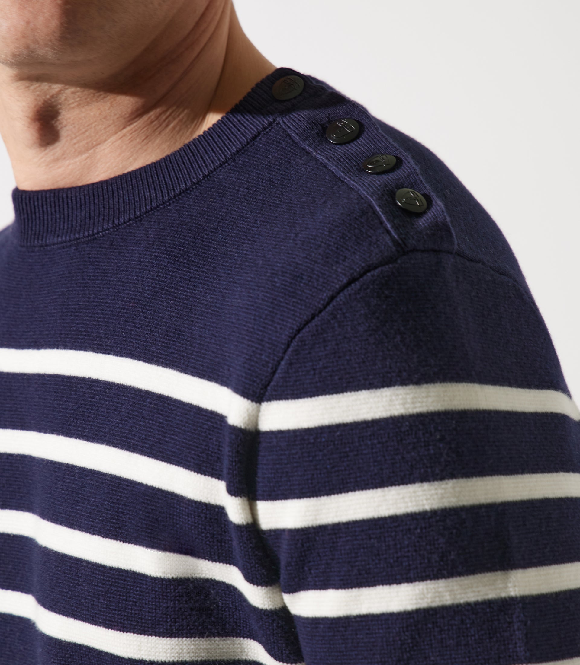 Pull col rond à rayures marine - IZAC