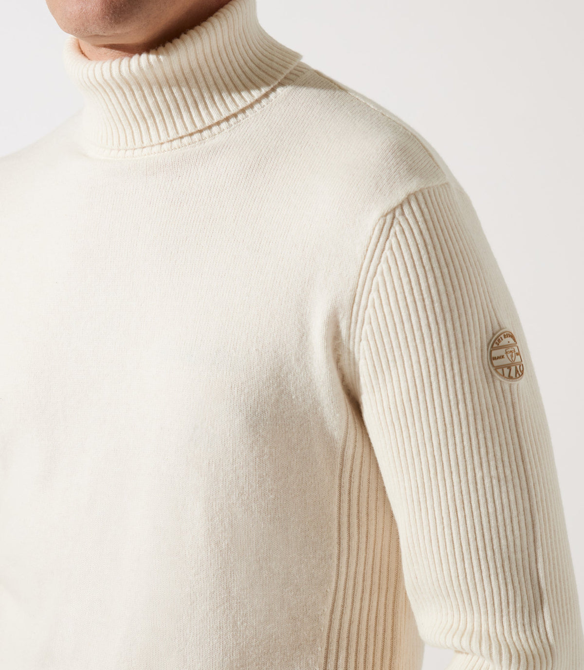 Pull col roulé écru - IZAC
