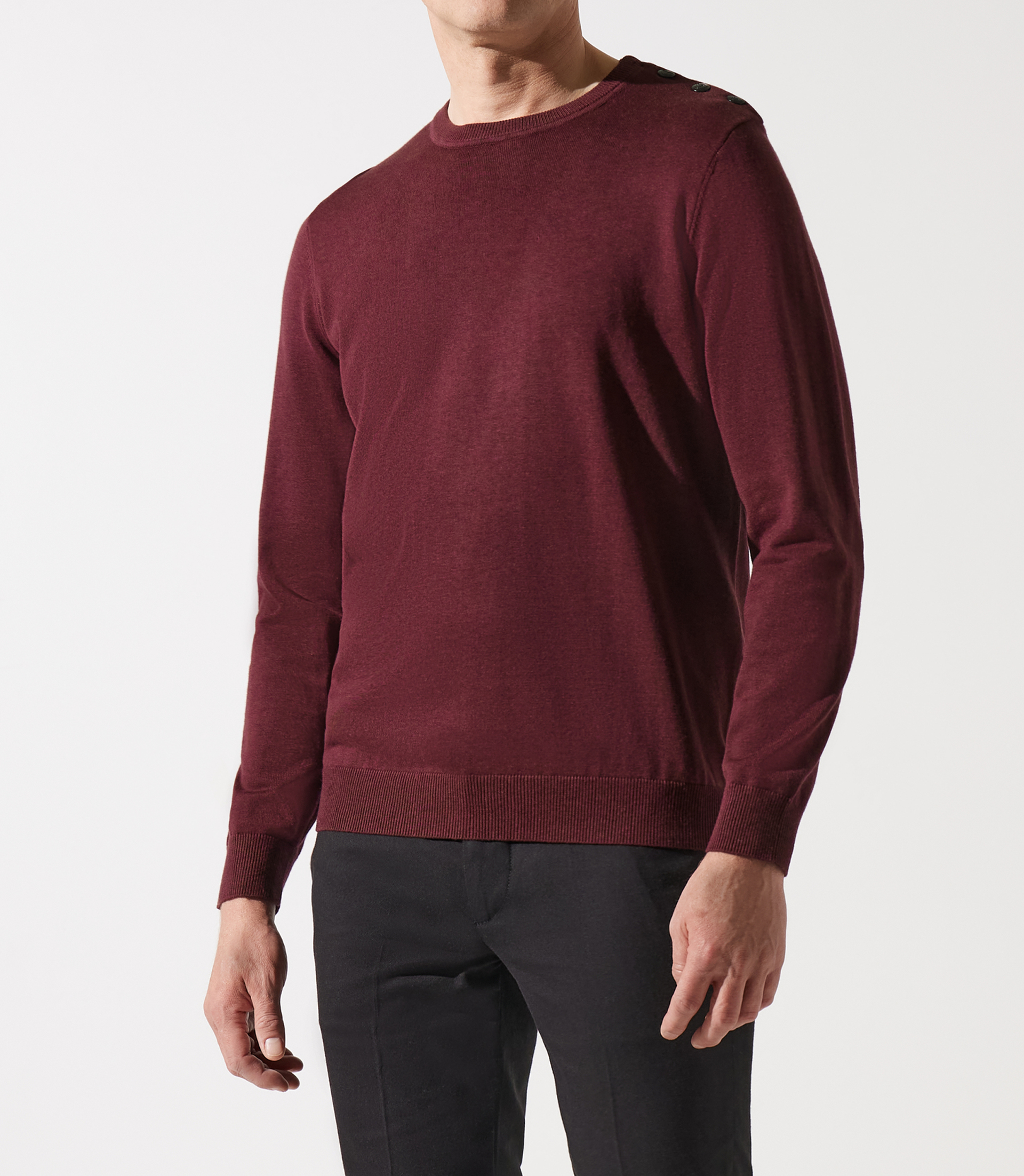 Pull col rond épaule boutonné bordeaux - IZAC