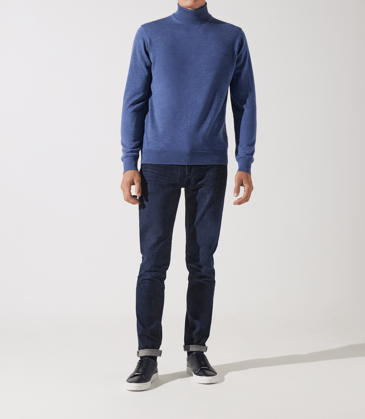 Pull col roulé indigo 100% mérinos - IZAC