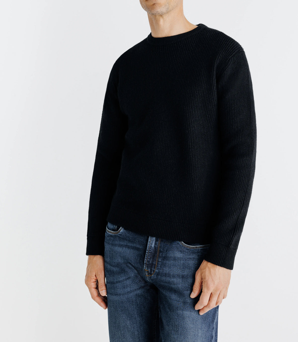 Pull col rond noir - IZAC