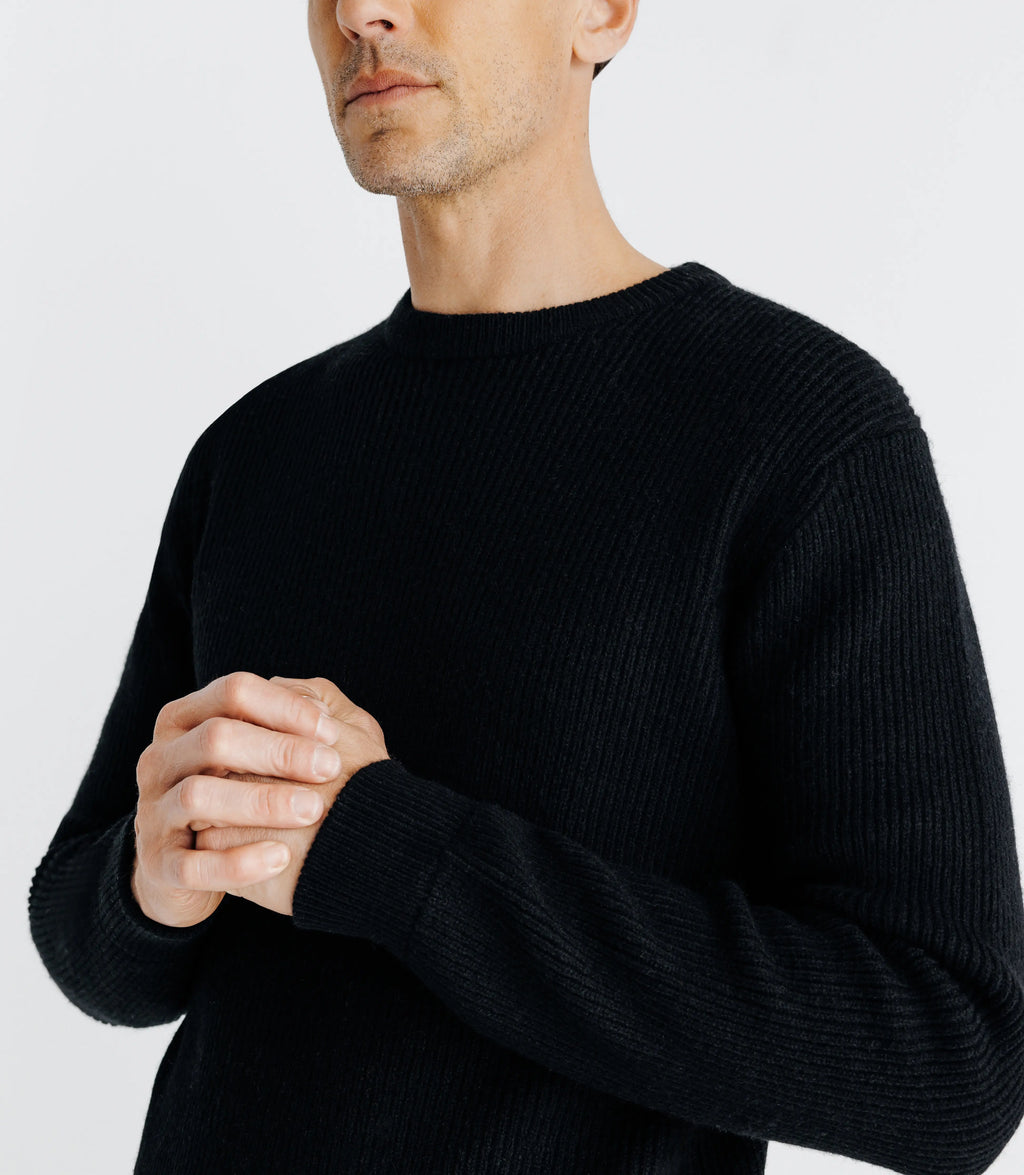 Pull col rond noir - IZAC
