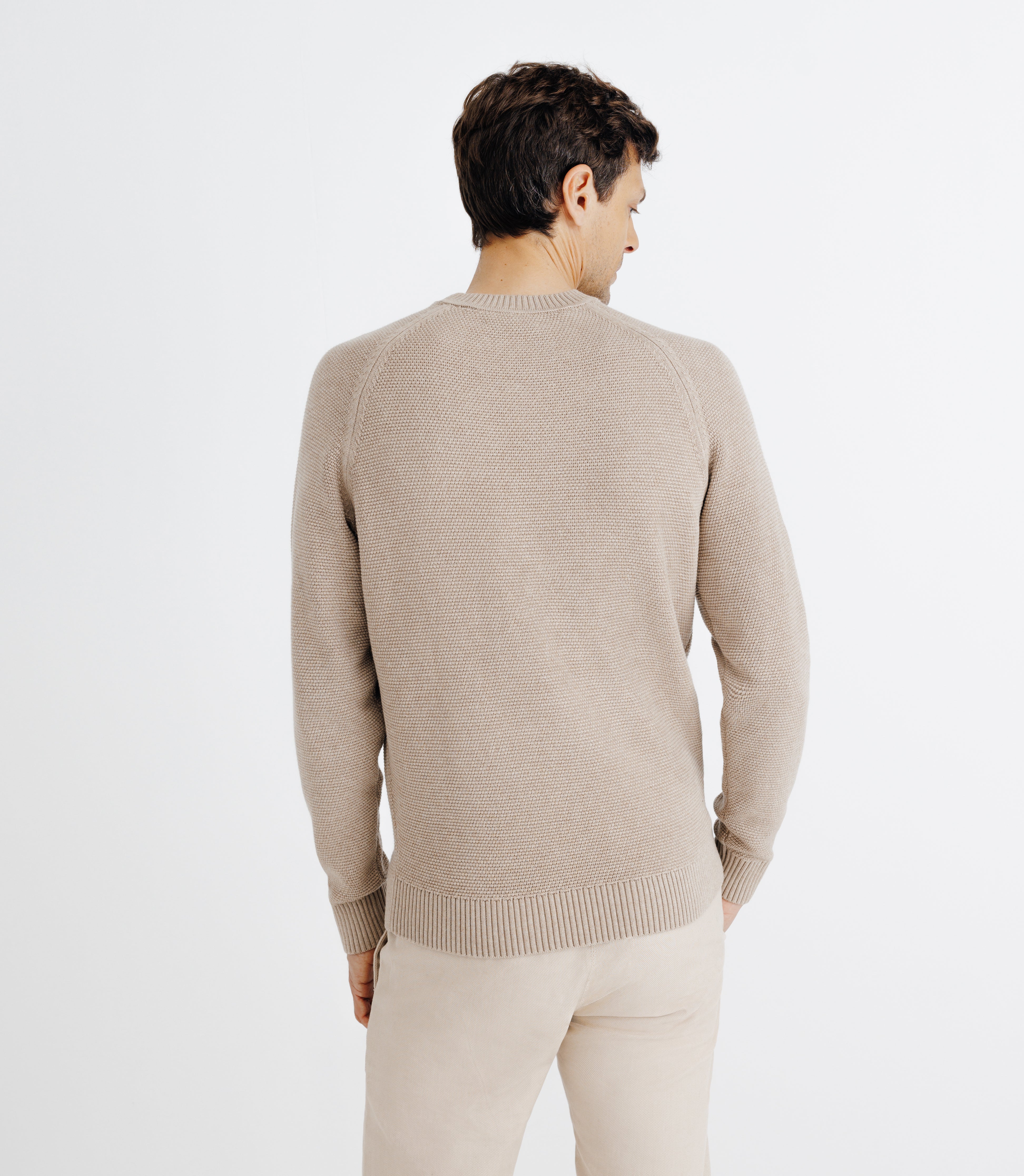 Pull col rond jeux de point beige - IZAC