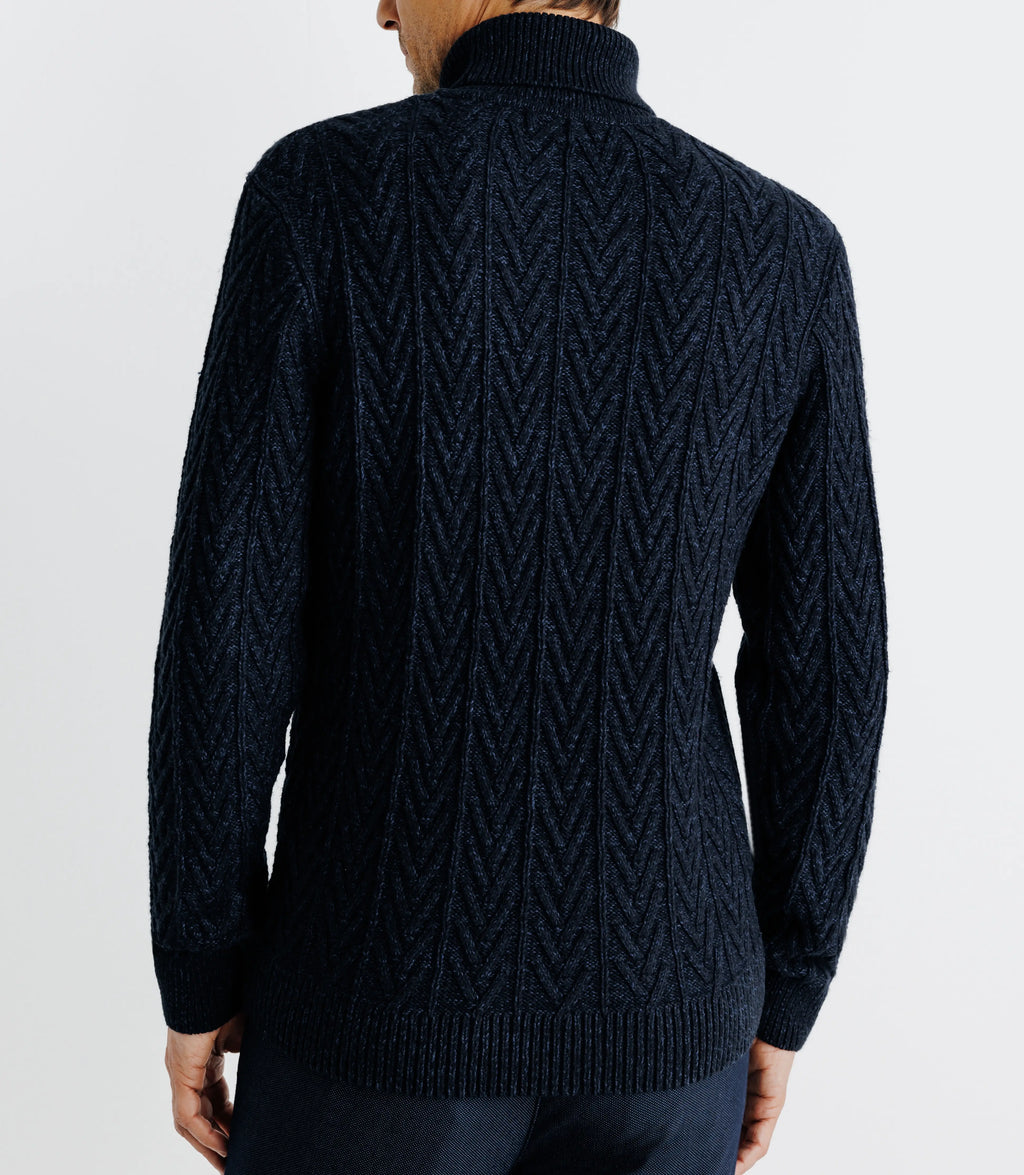 Pull col roulé torsadé marine - IZAC