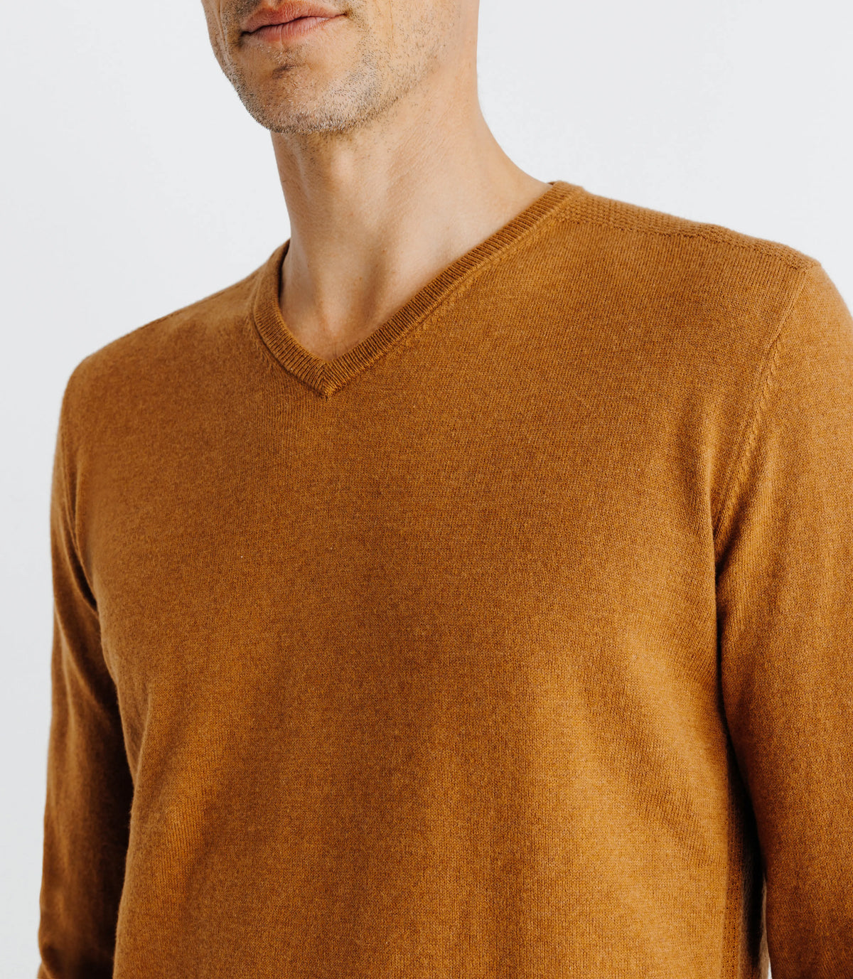Pull col V manches longues camel - IZAC