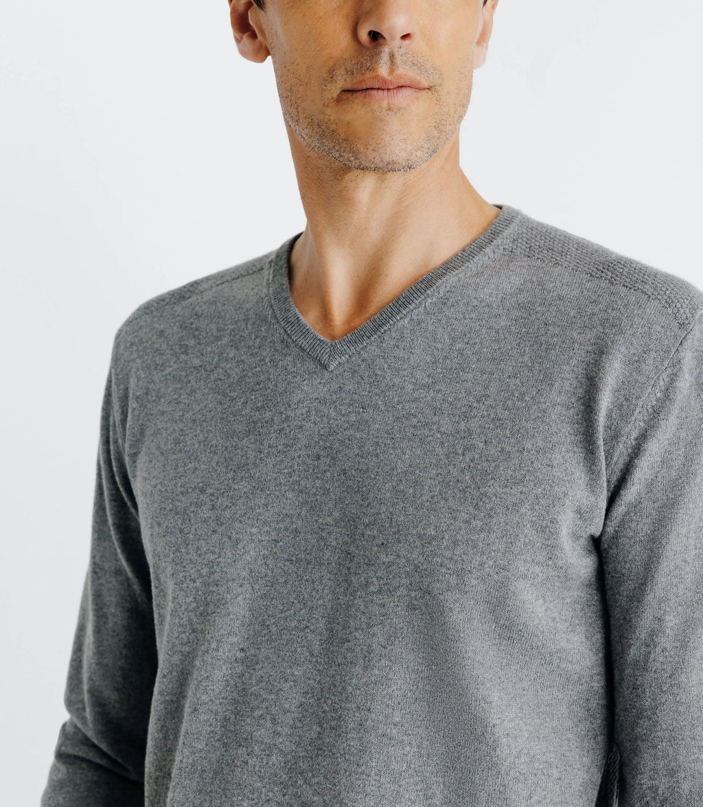 Pull col V manches longues gris - IZAC
