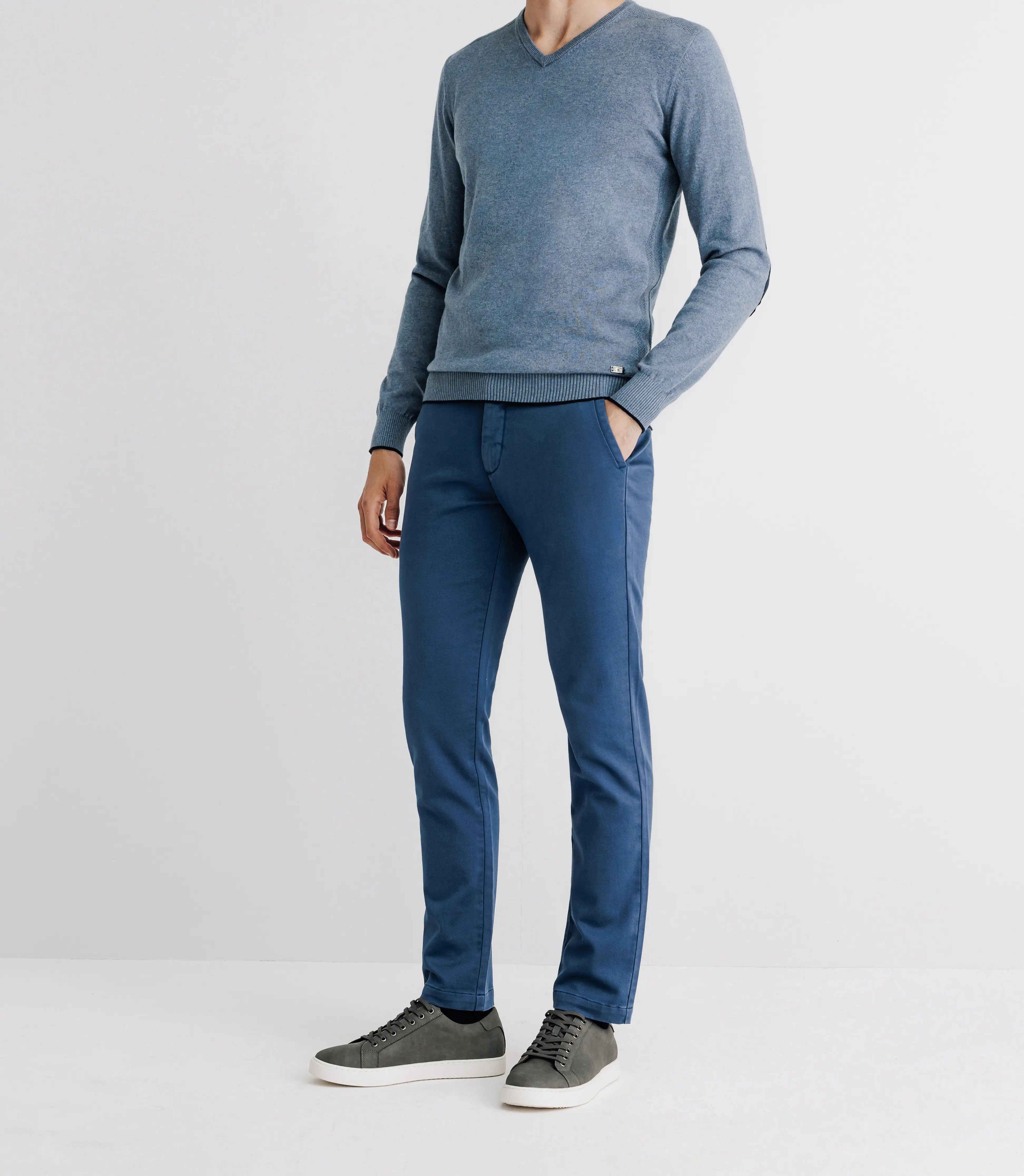 Pull col V manches longues indigo - IZAC