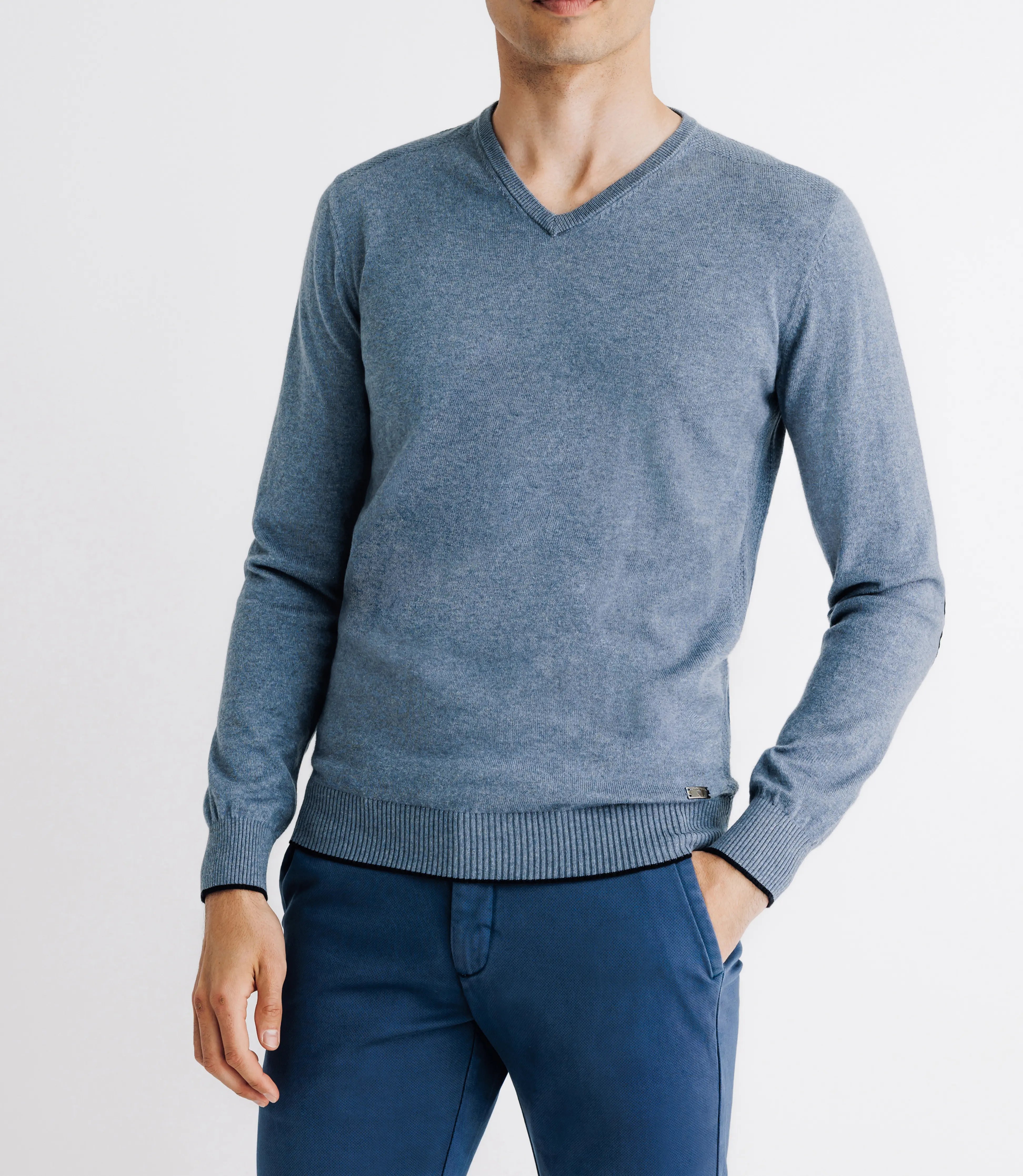 Pull col V manches longues indigo - IZAC