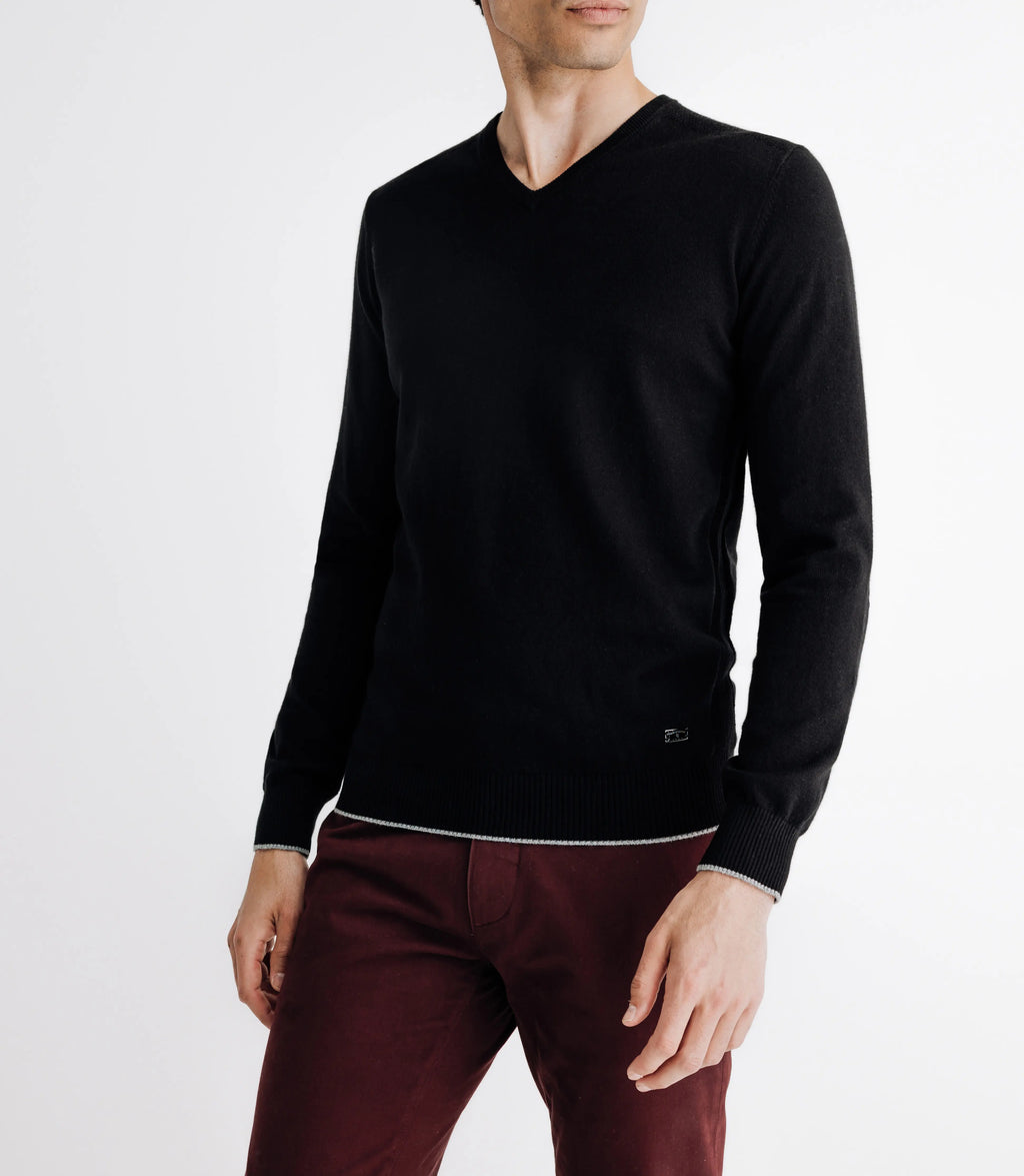 Pull col V manches longues noir - IZAC