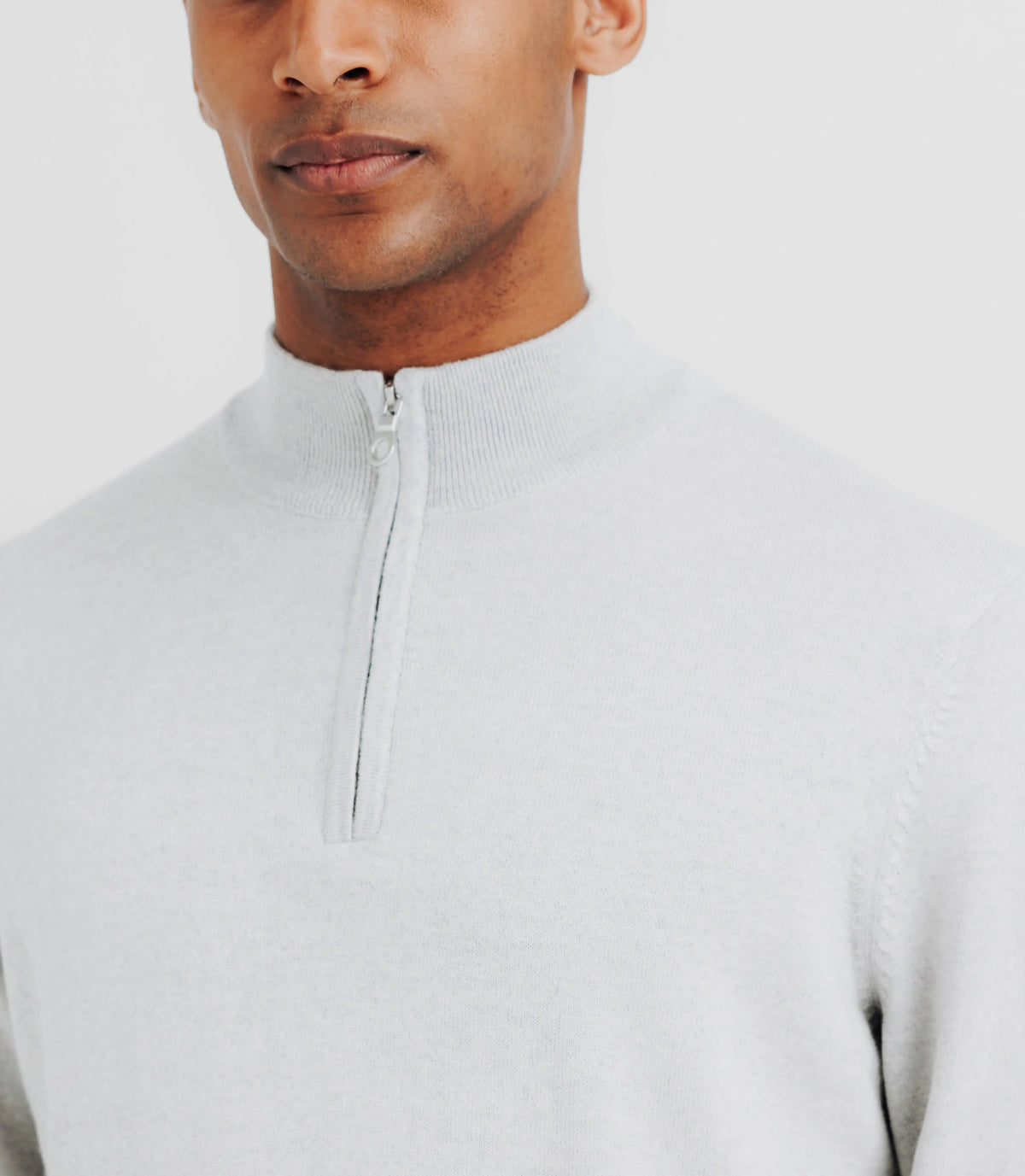 Pull en laine mérinos avec demi zip gris - IZAC