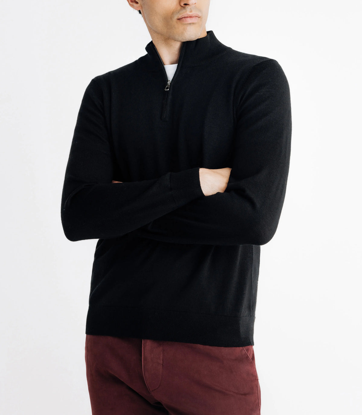 Pull en laine mérinos avec demi zip noir - IZAC