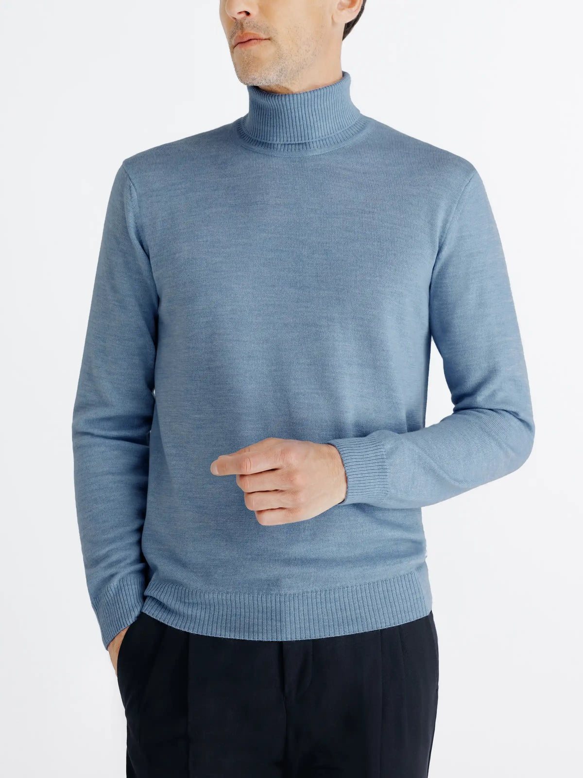 Pull col roulé ciel - IZAC
